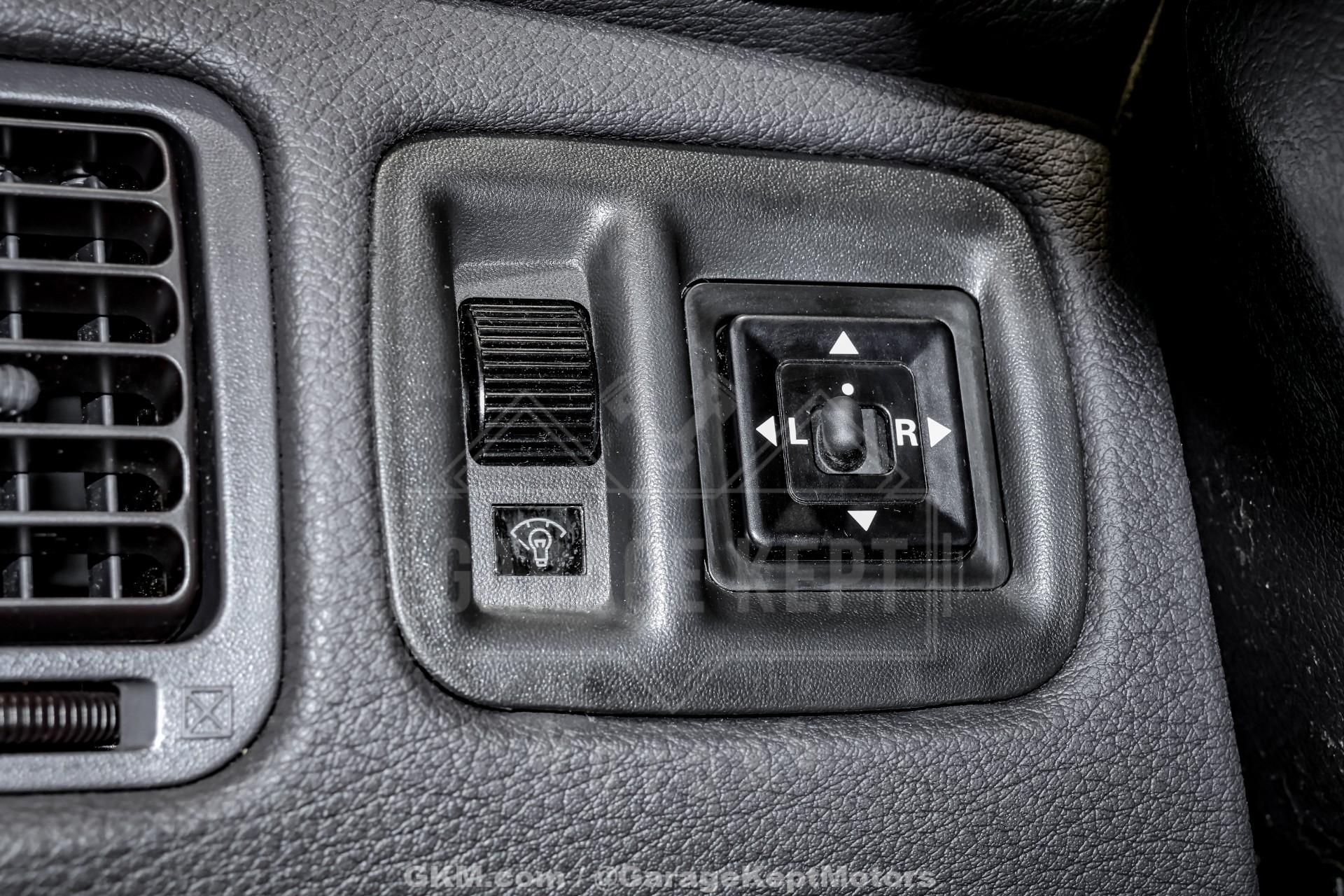 1994 Dodge Stealth 132