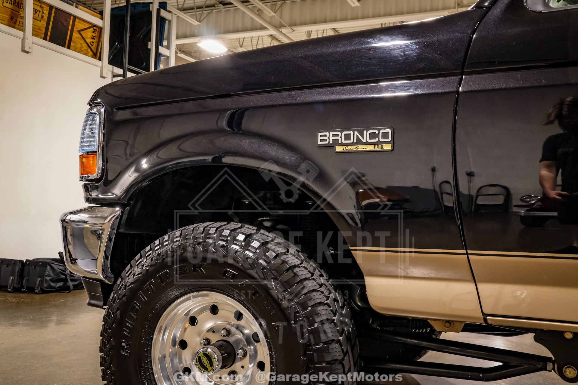 1992 Ford Bronco 32