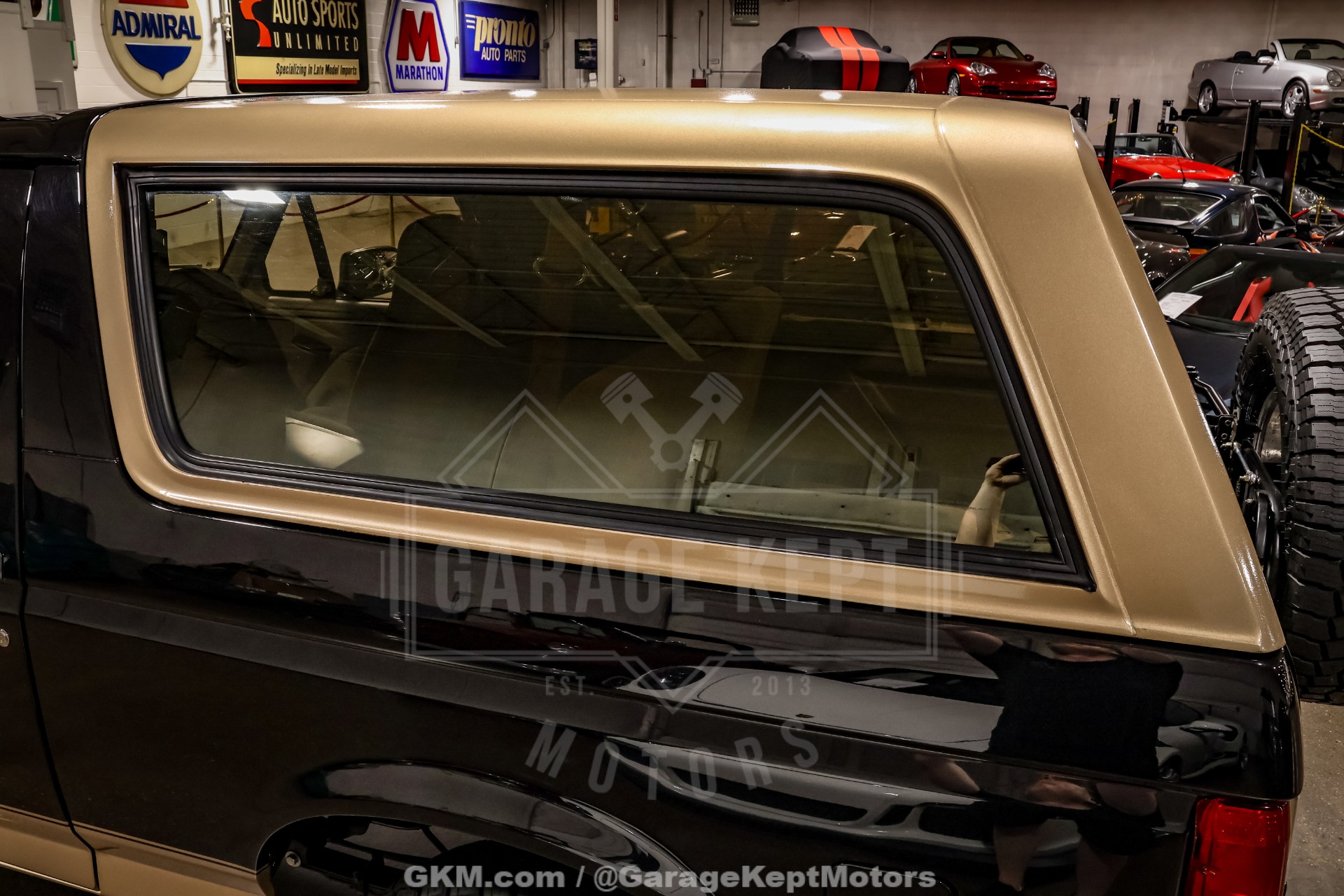 1992 Ford Bronco 37