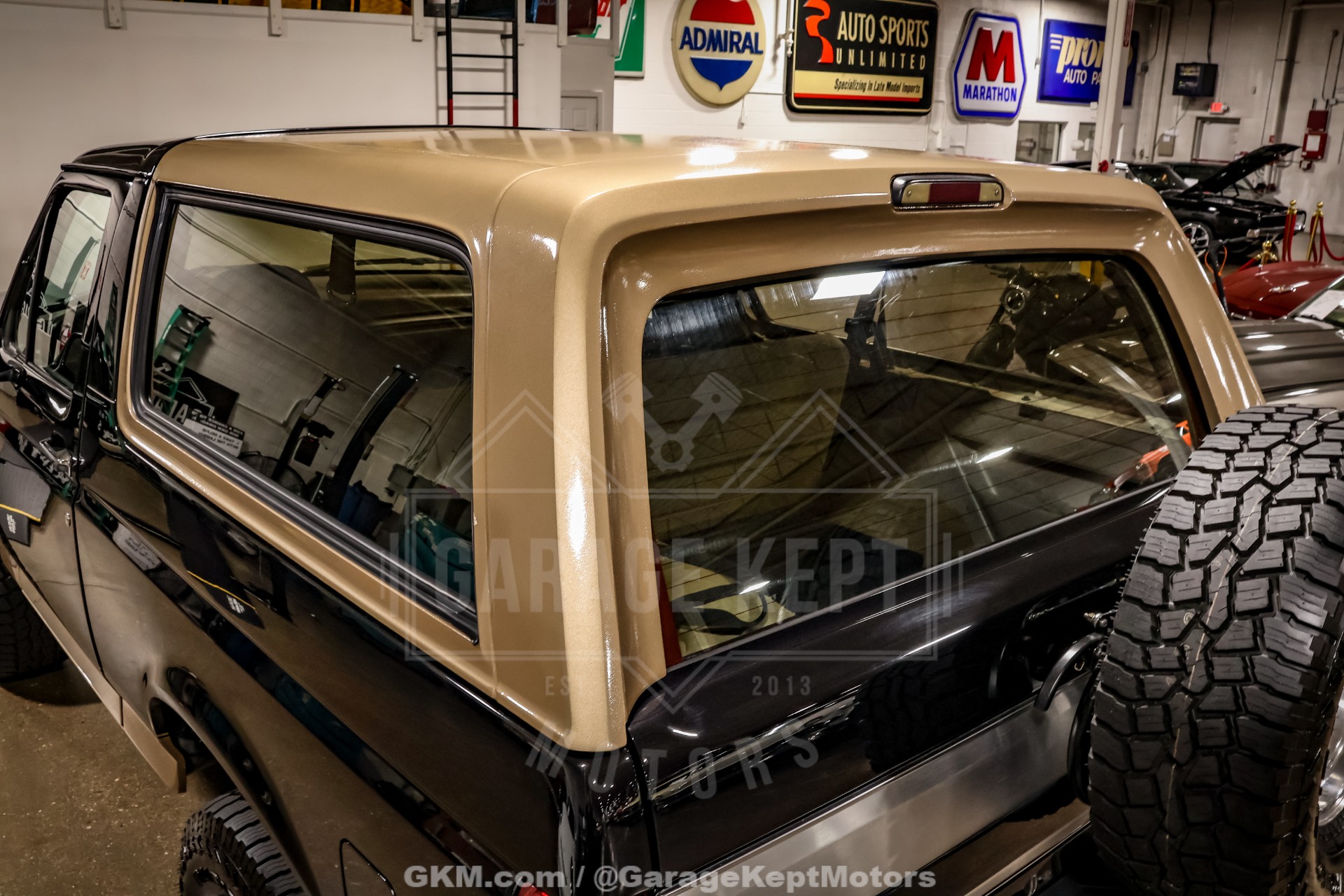 1992 Ford Bronco 38