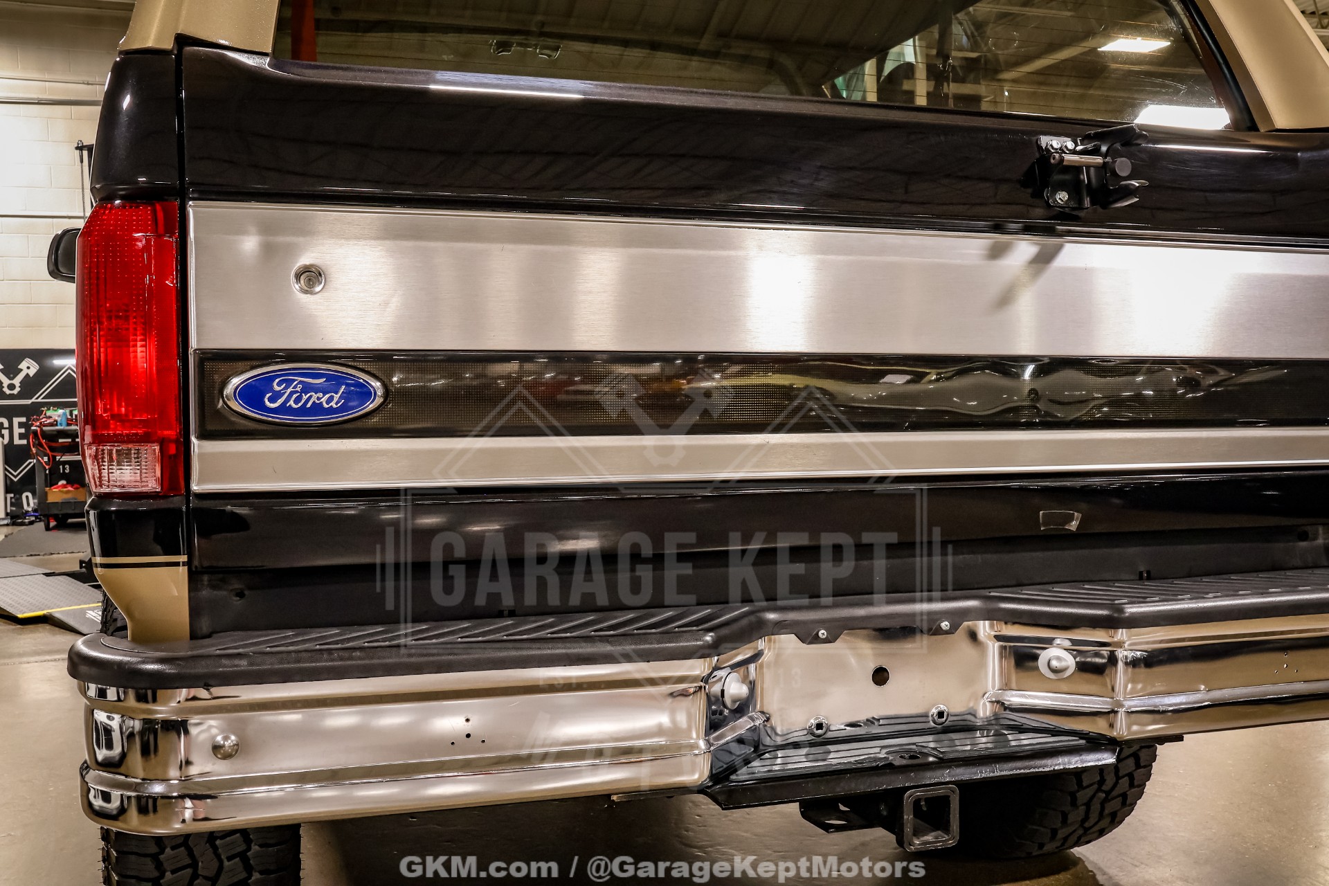 1992 Ford Bronco 40
