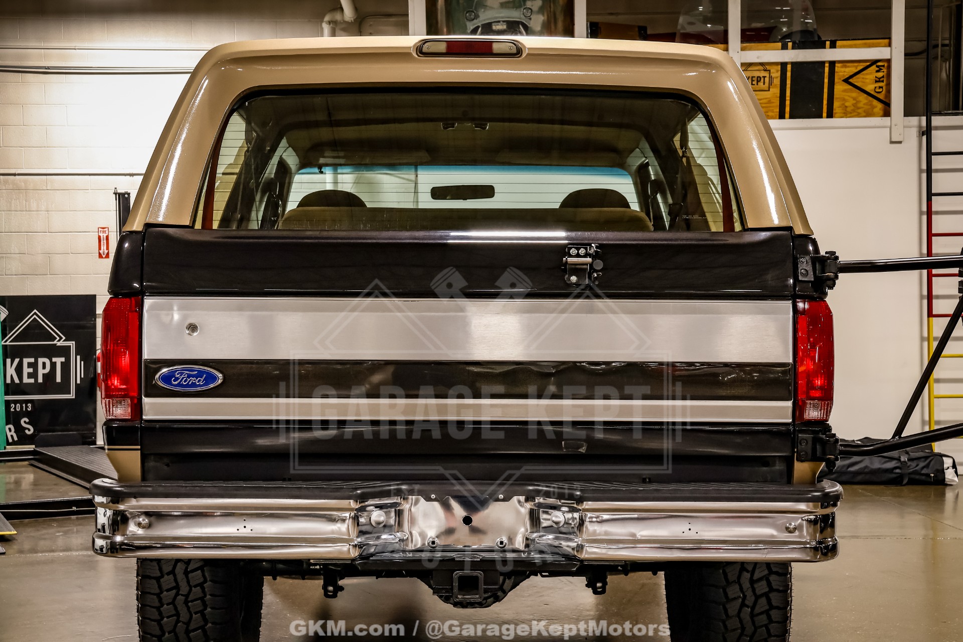 1992 Ford Bronco 42