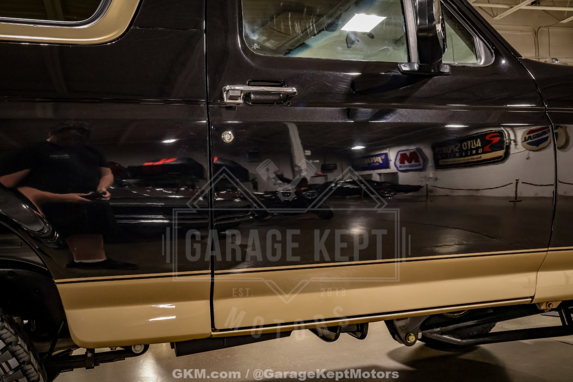 1992 Ford Bronco 51