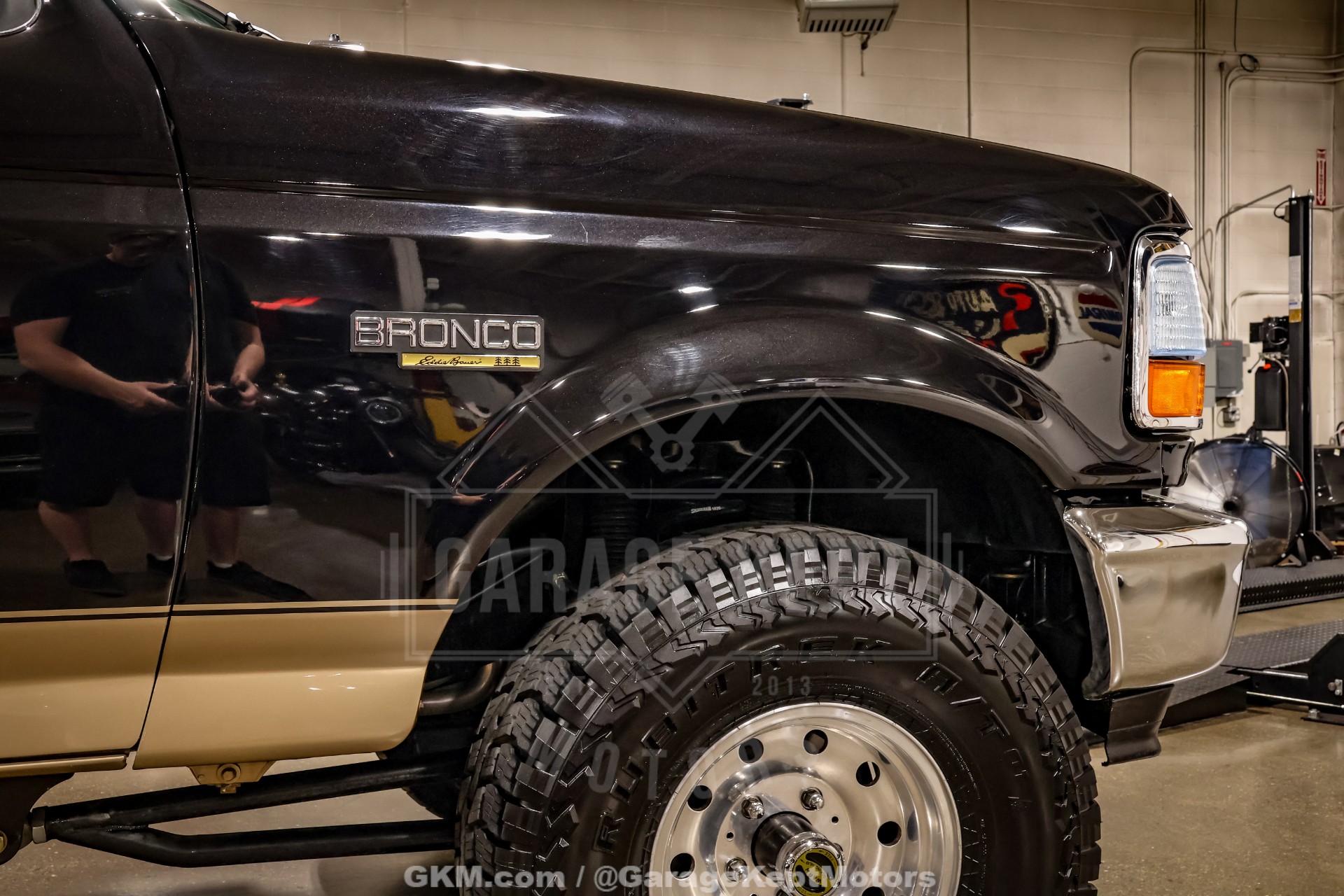 1992 Ford Bronco 53
