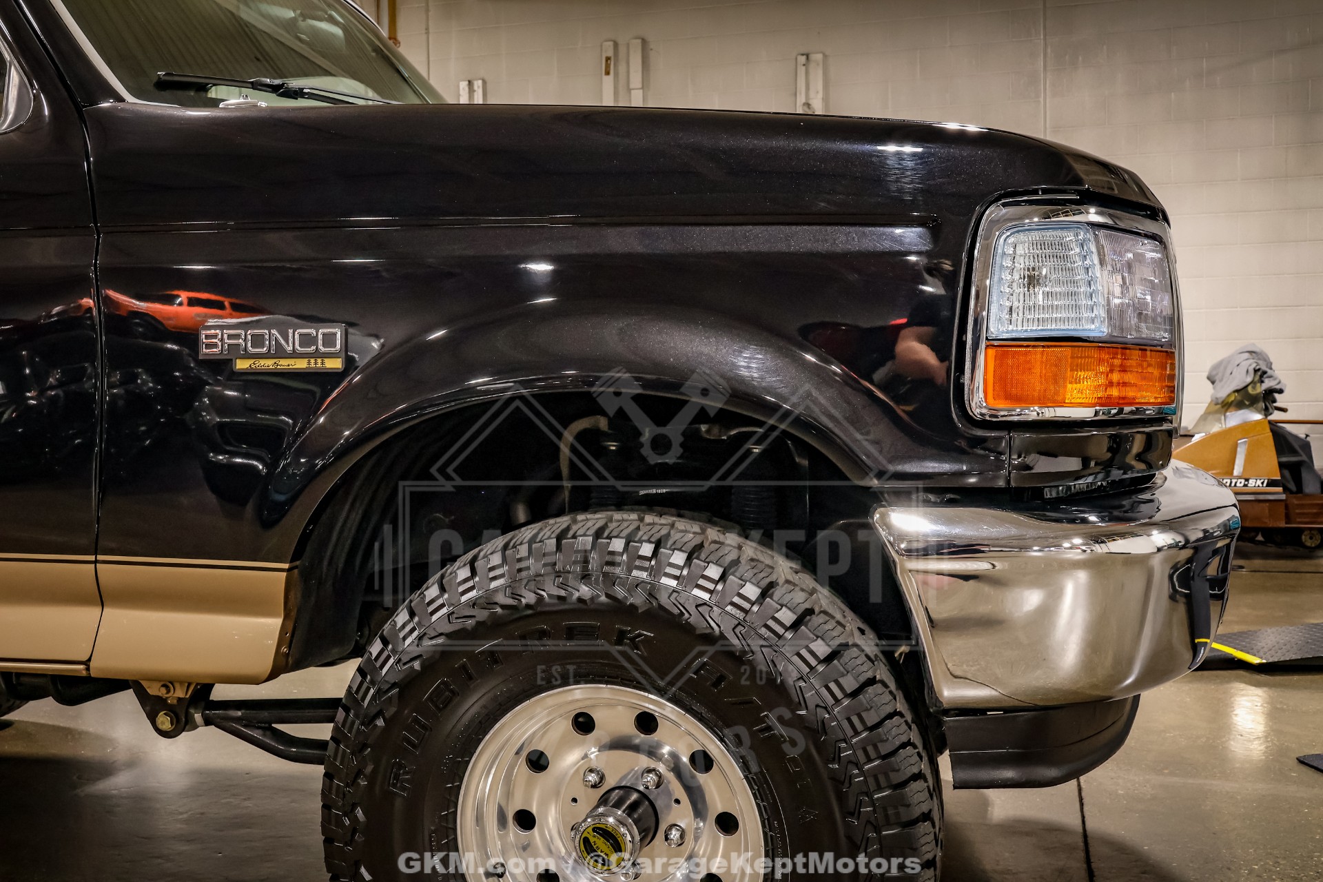1992 Ford Bronco 54