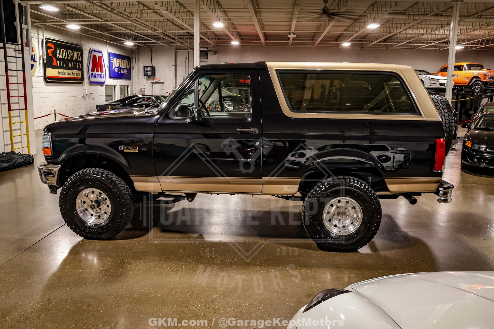 1992 Ford Bronco 5