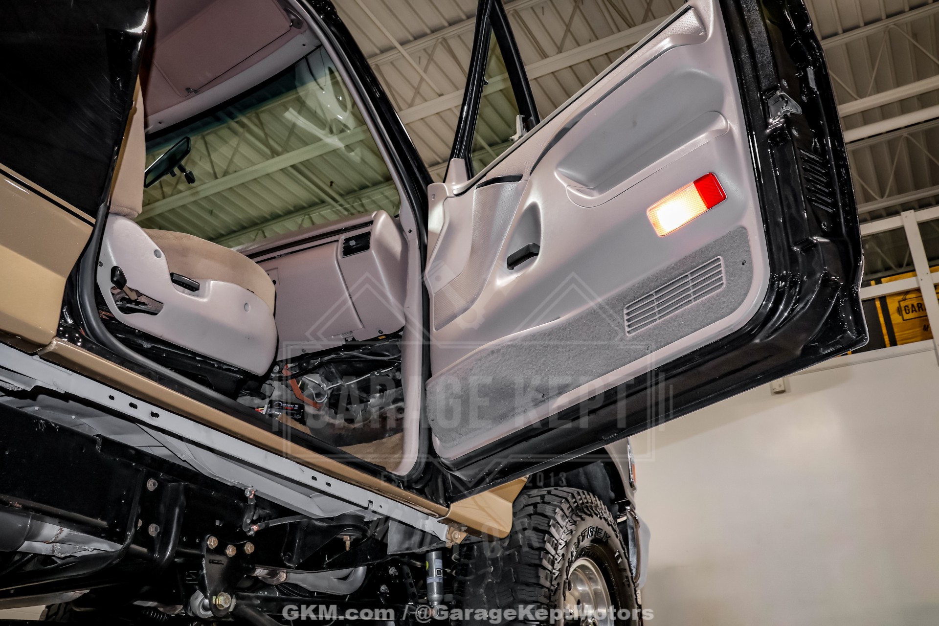 1992 Ford Bronco 66