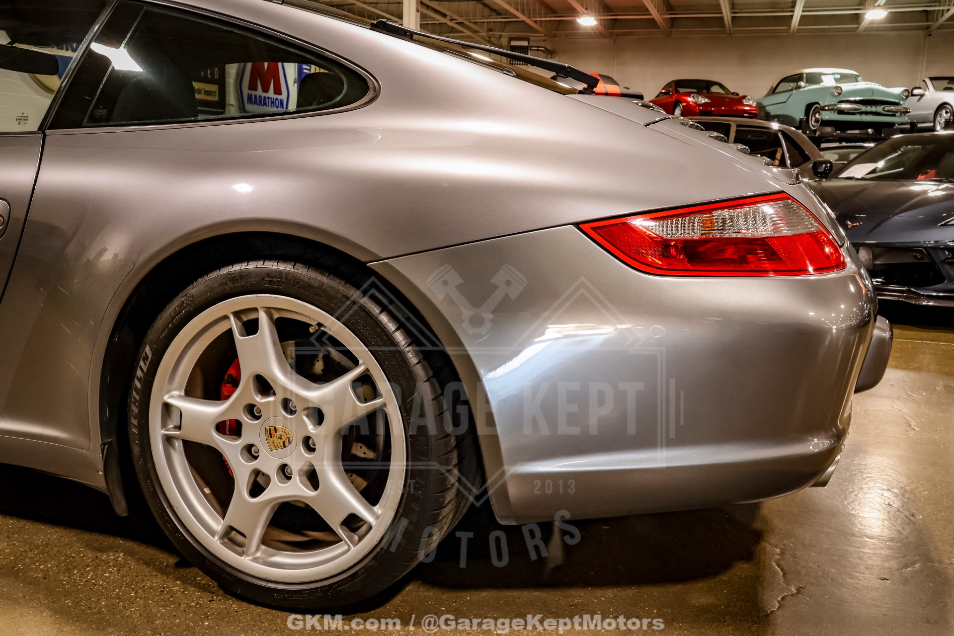 2005 Porsche 911 32