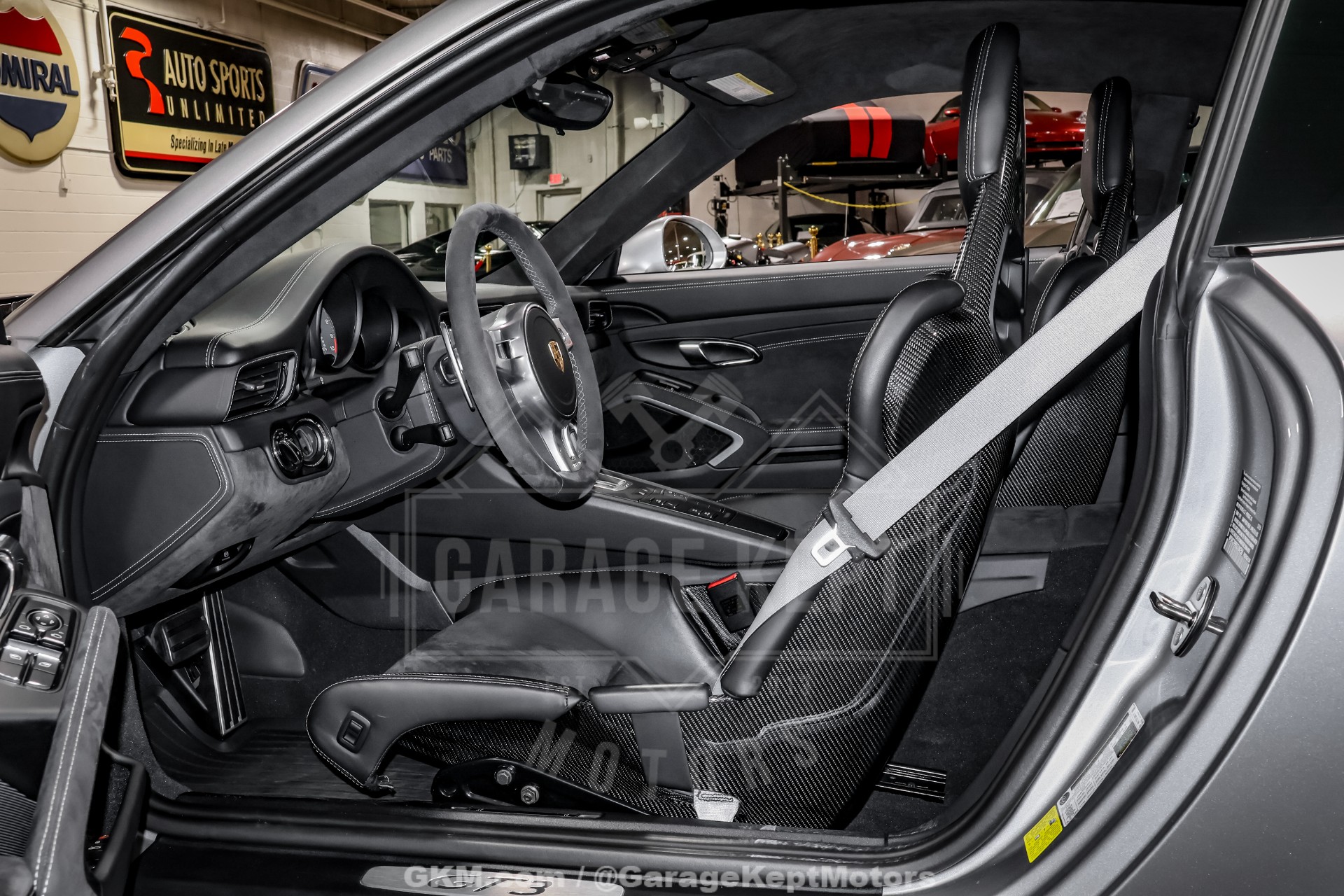2016 Porsche 911 147