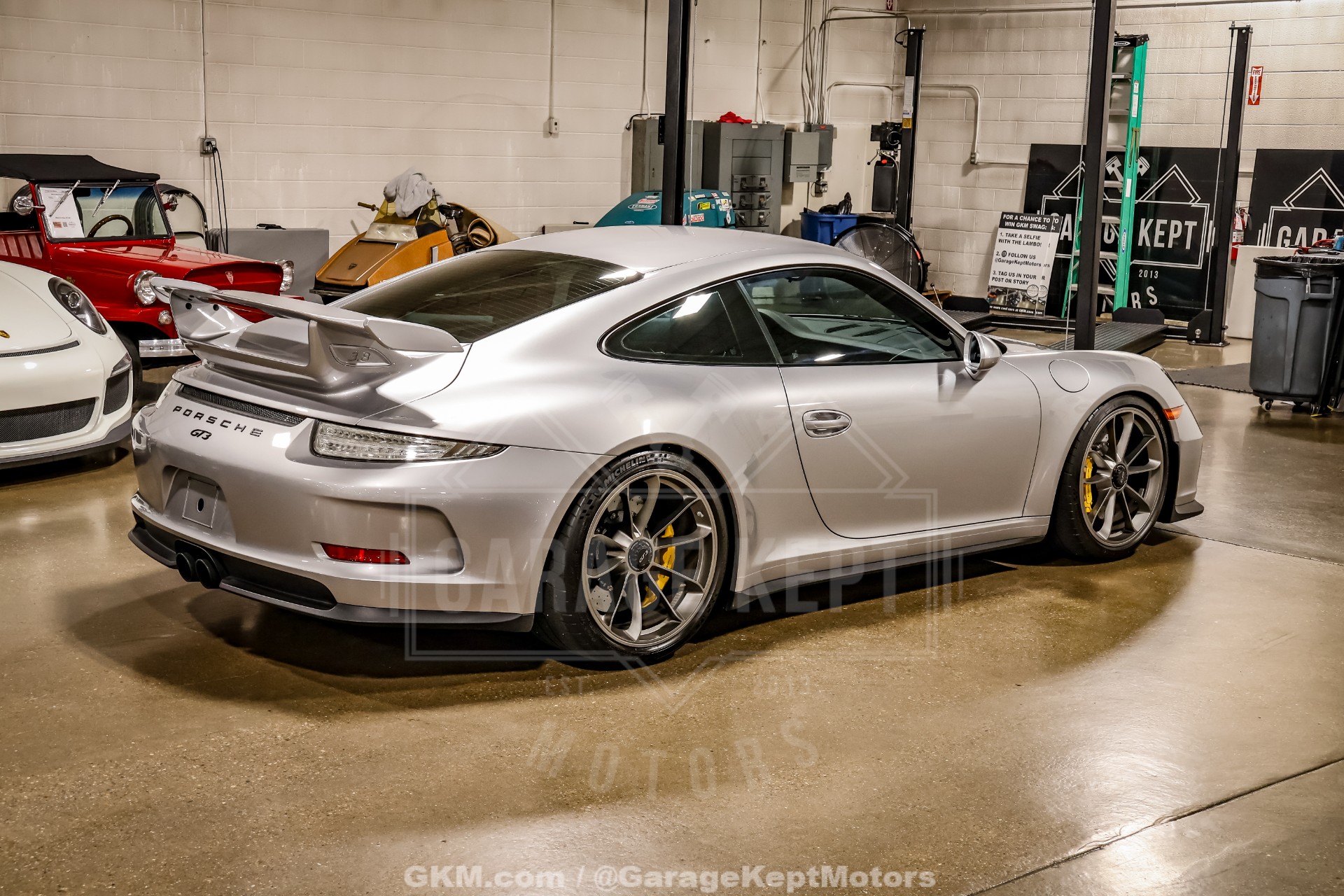 2016 Porsche 911 23
