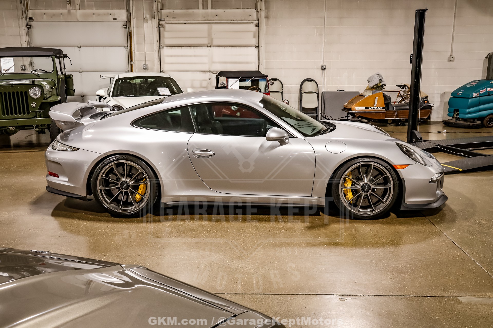 2016 Porsche 911 24