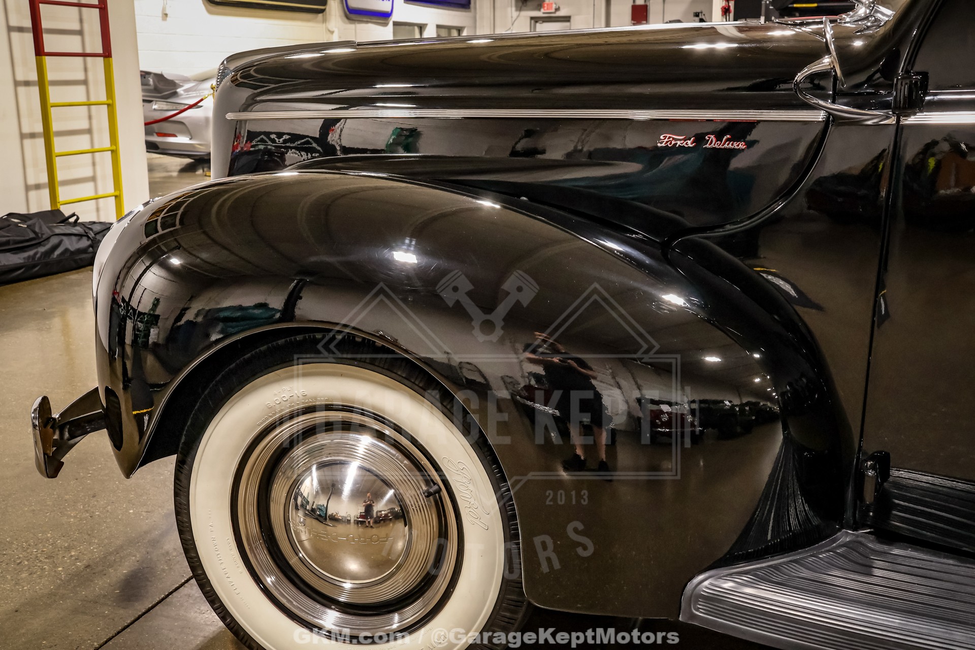 1940 Ford Deluxe 28
