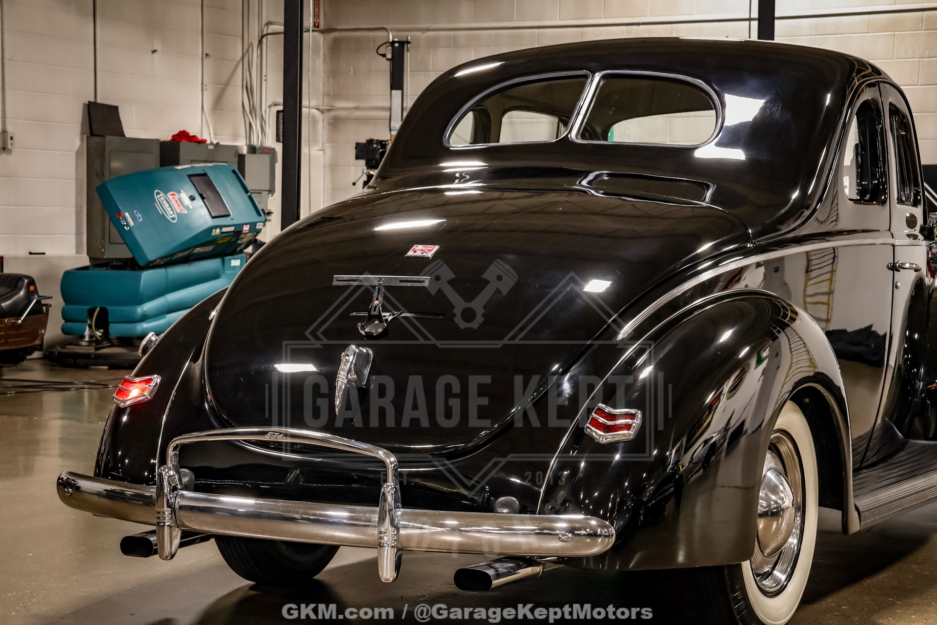 1940 Ford Deluxe 42