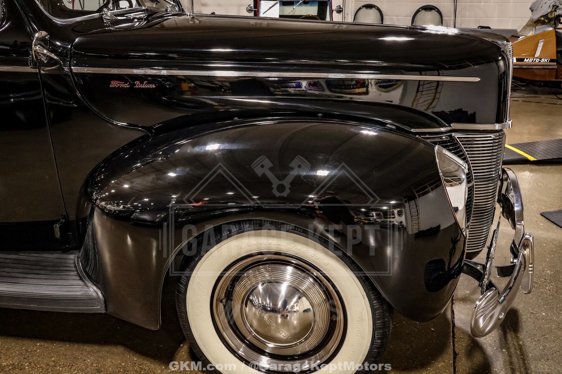1940 Ford Deluxe 53
