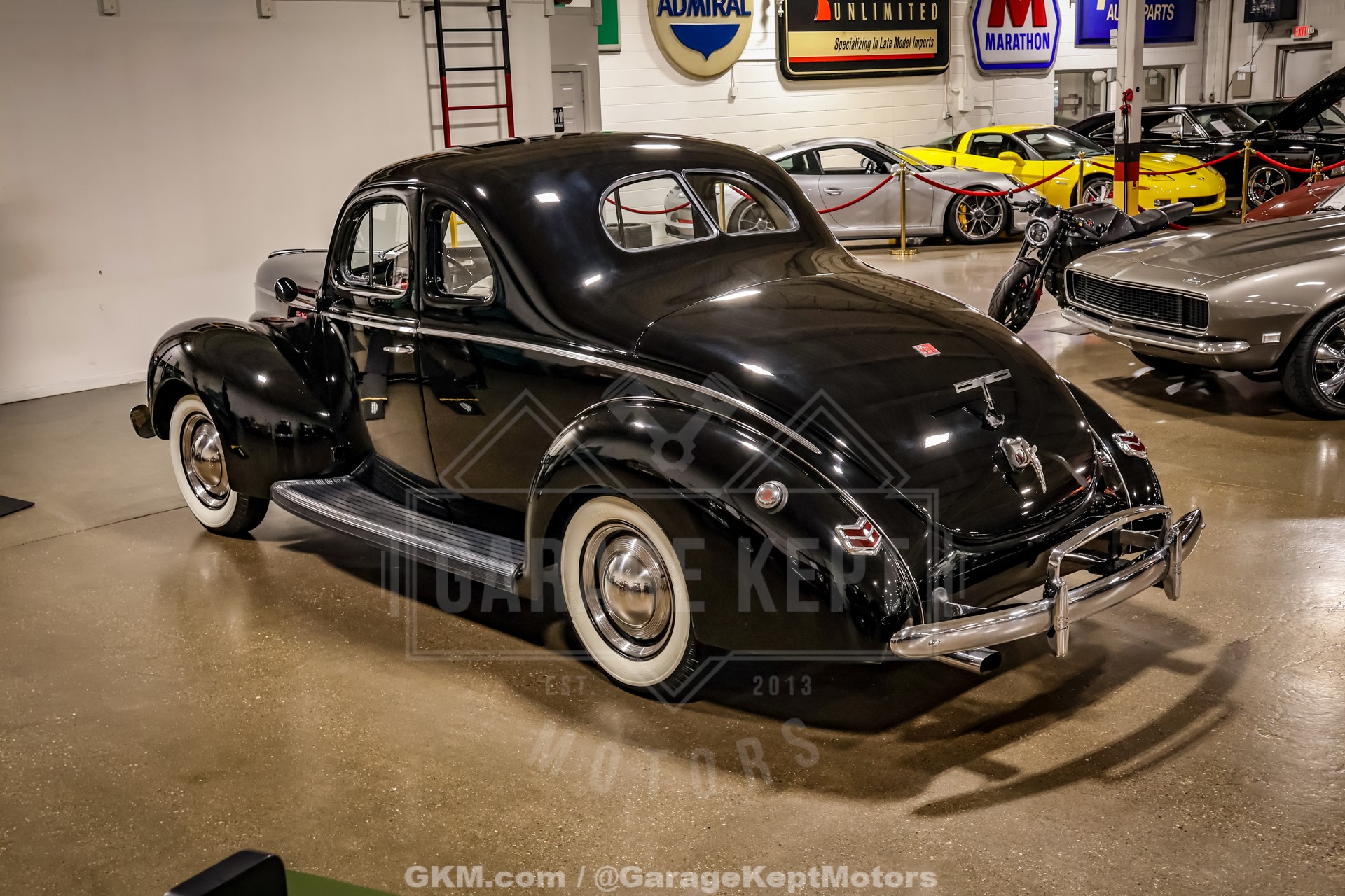 1940 Ford Deluxe 6