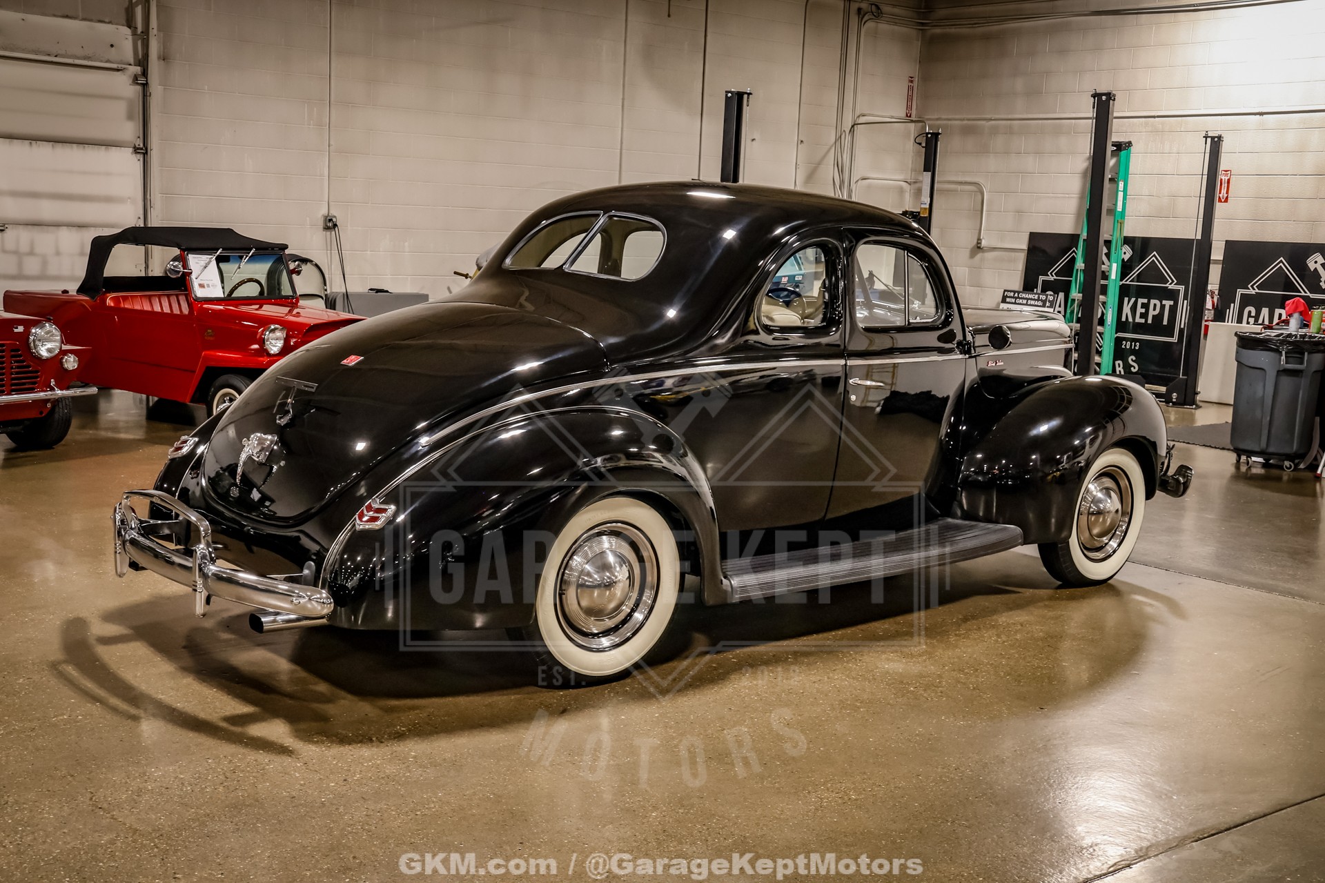 1940 Ford Deluxe 9