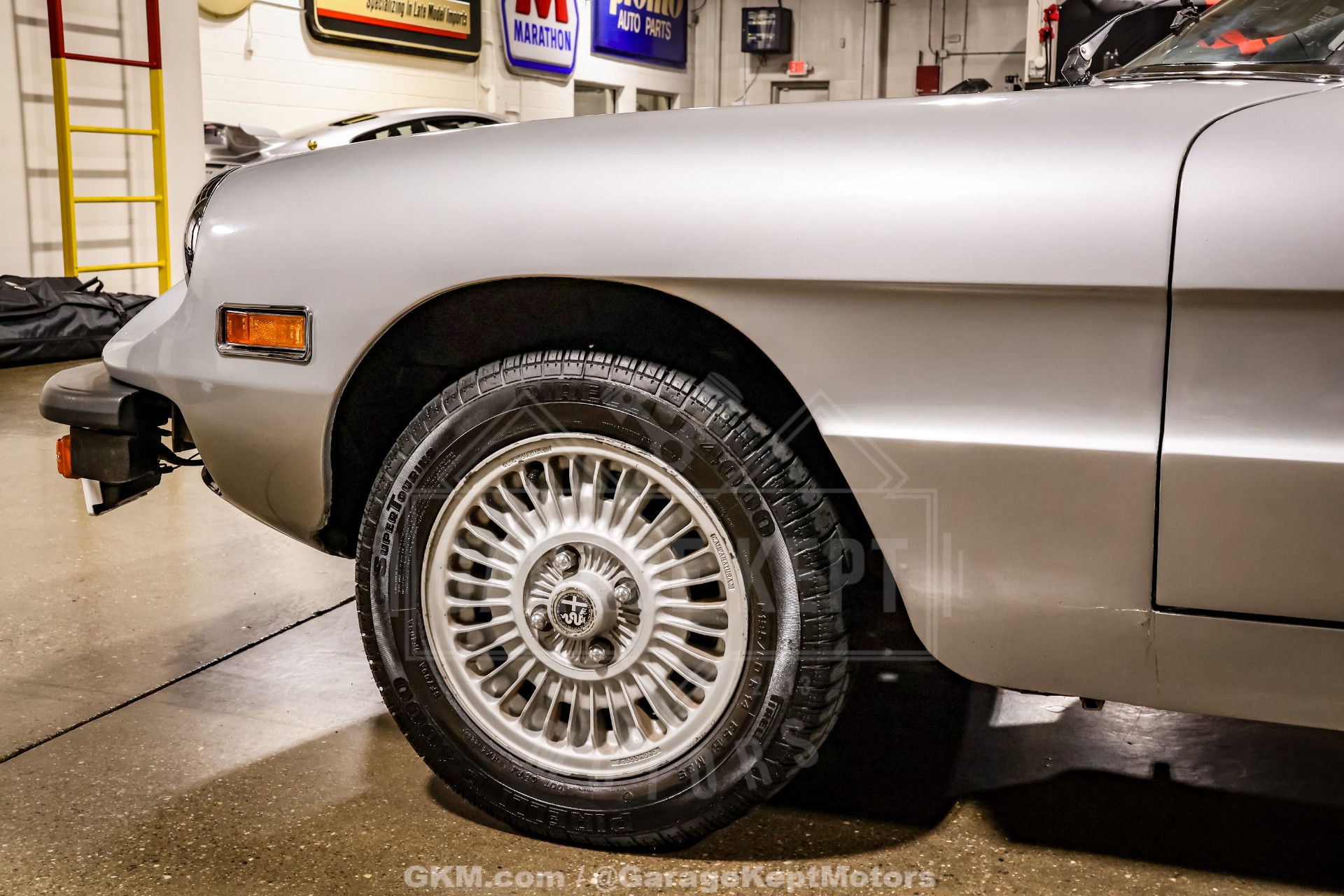 1976 Alfa Romeo 2000 Spider Veloce 29