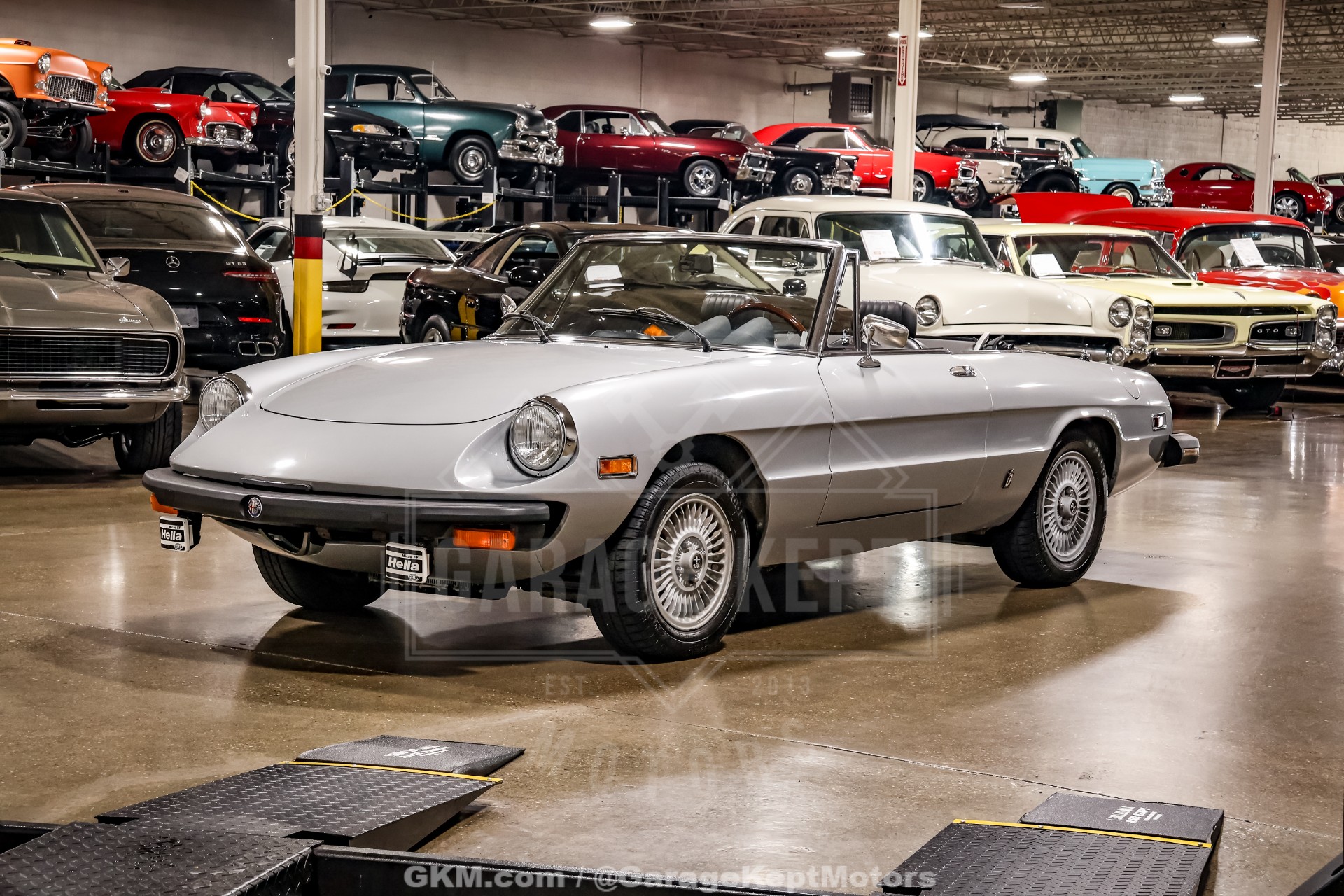 1976 Alfa Romeo 2000 Spider Veloce 3