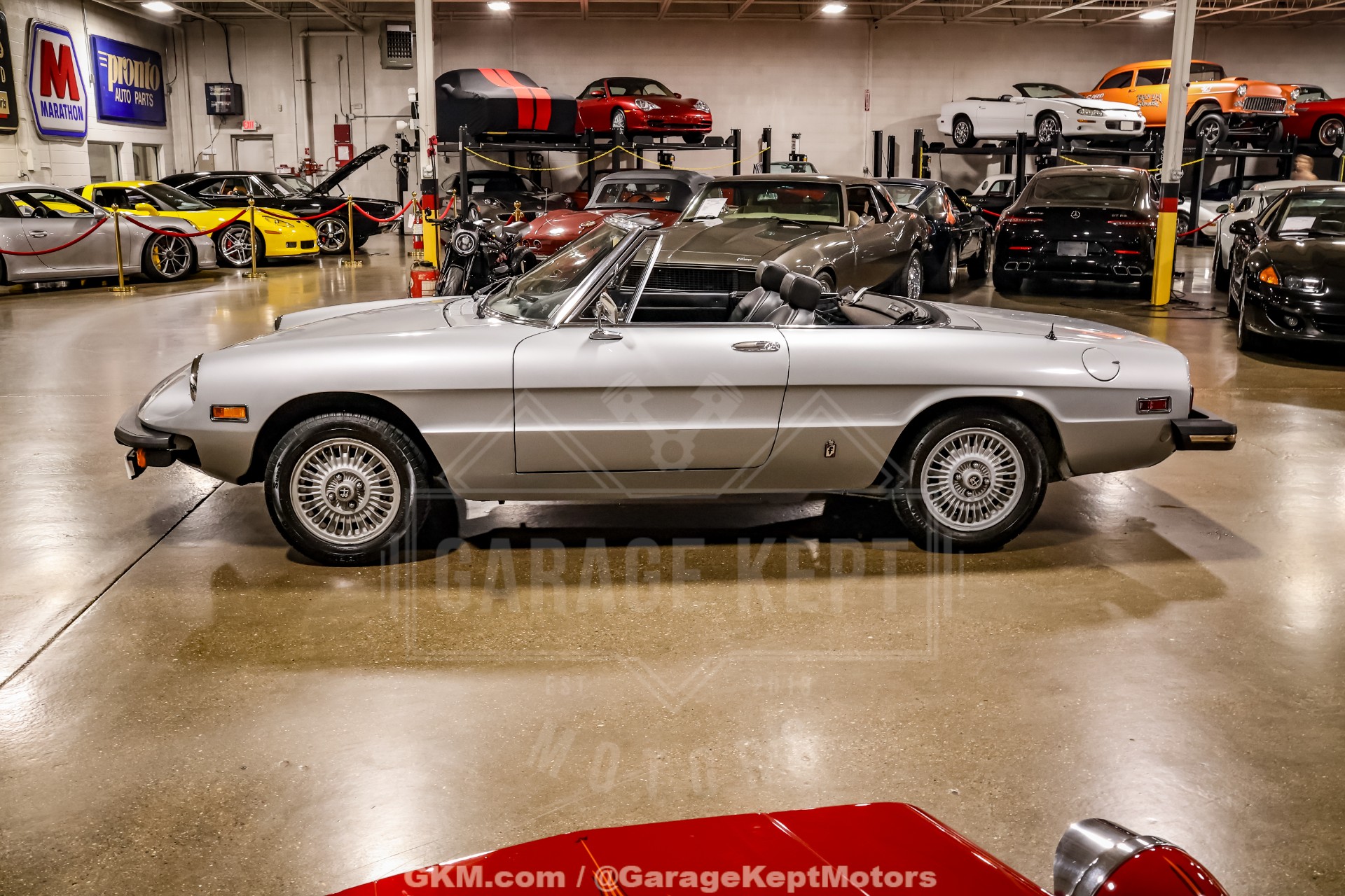 1976 Alfa Romeo 2000 Spider Veloce 5