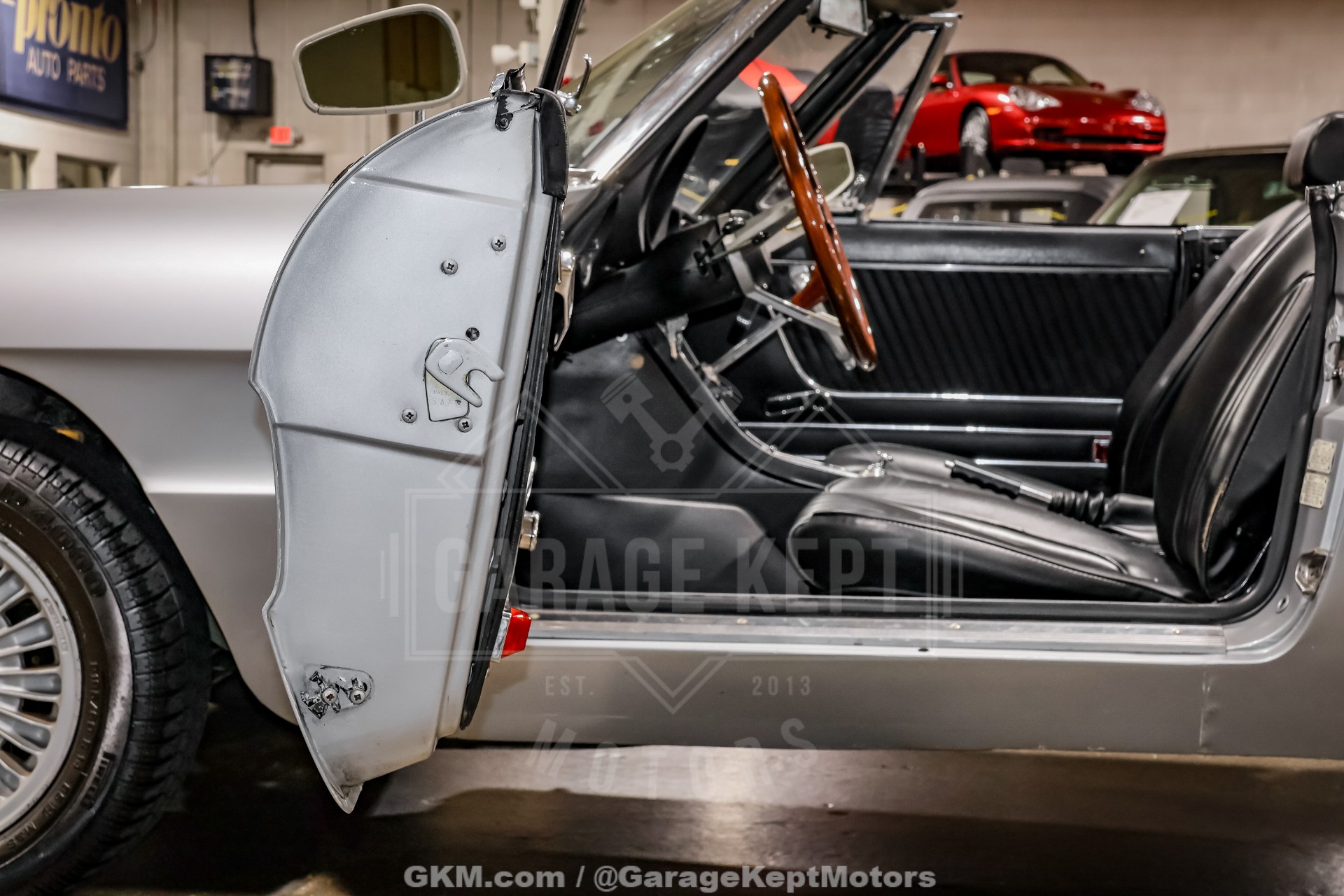 1976 Alfa Romeo 2000 Spider Veloce 87