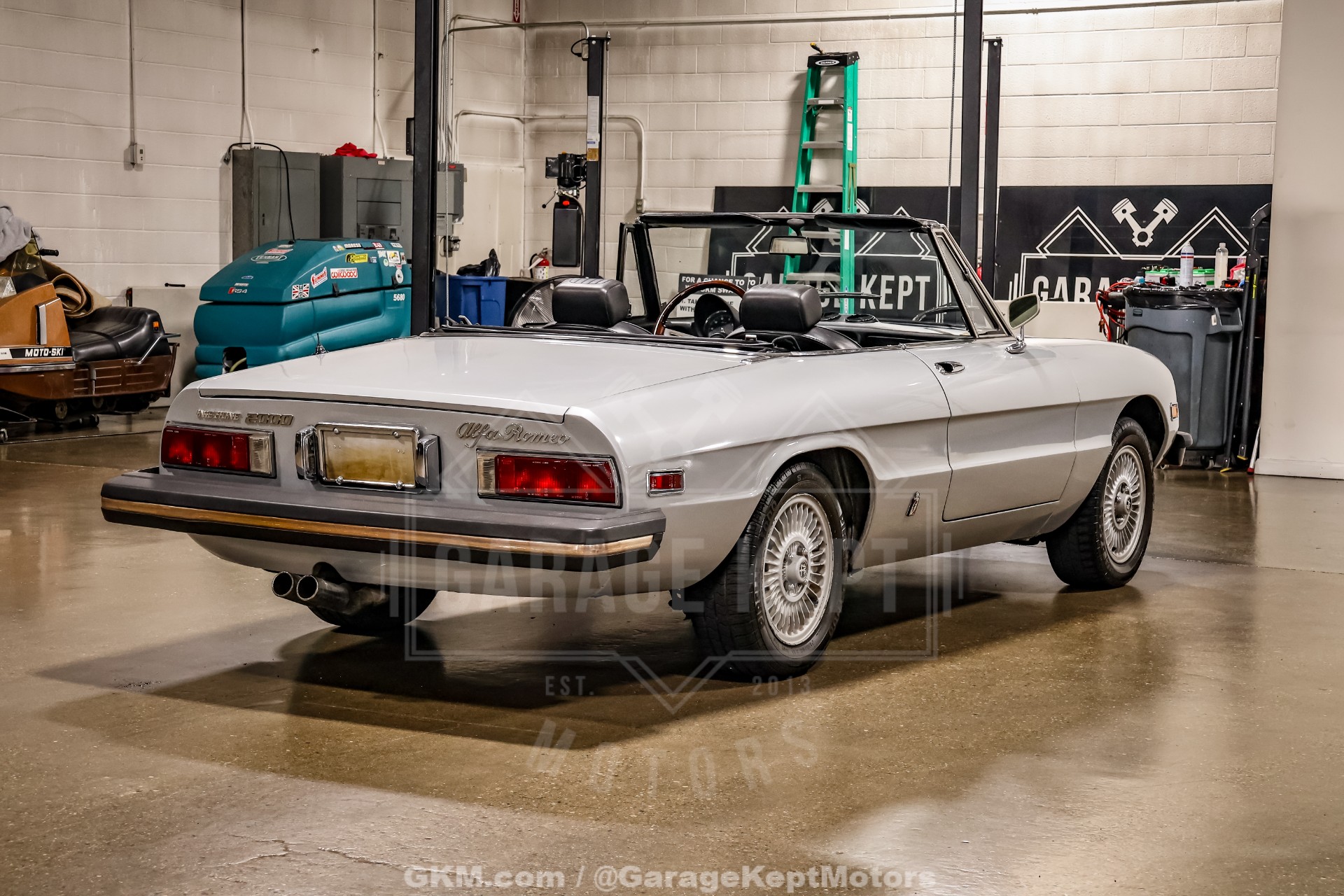 1976 Alfa Romeo 2000 Spider Veloce 8