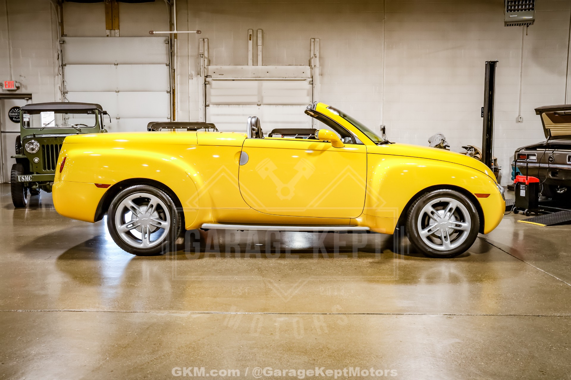 2004 Chevrolet SSR 25