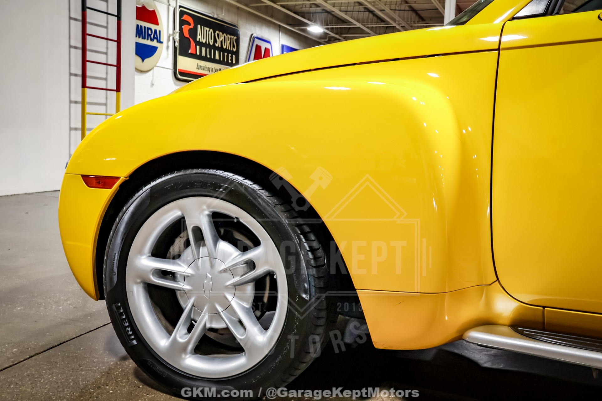 2004 Chevrolet SSR 43
