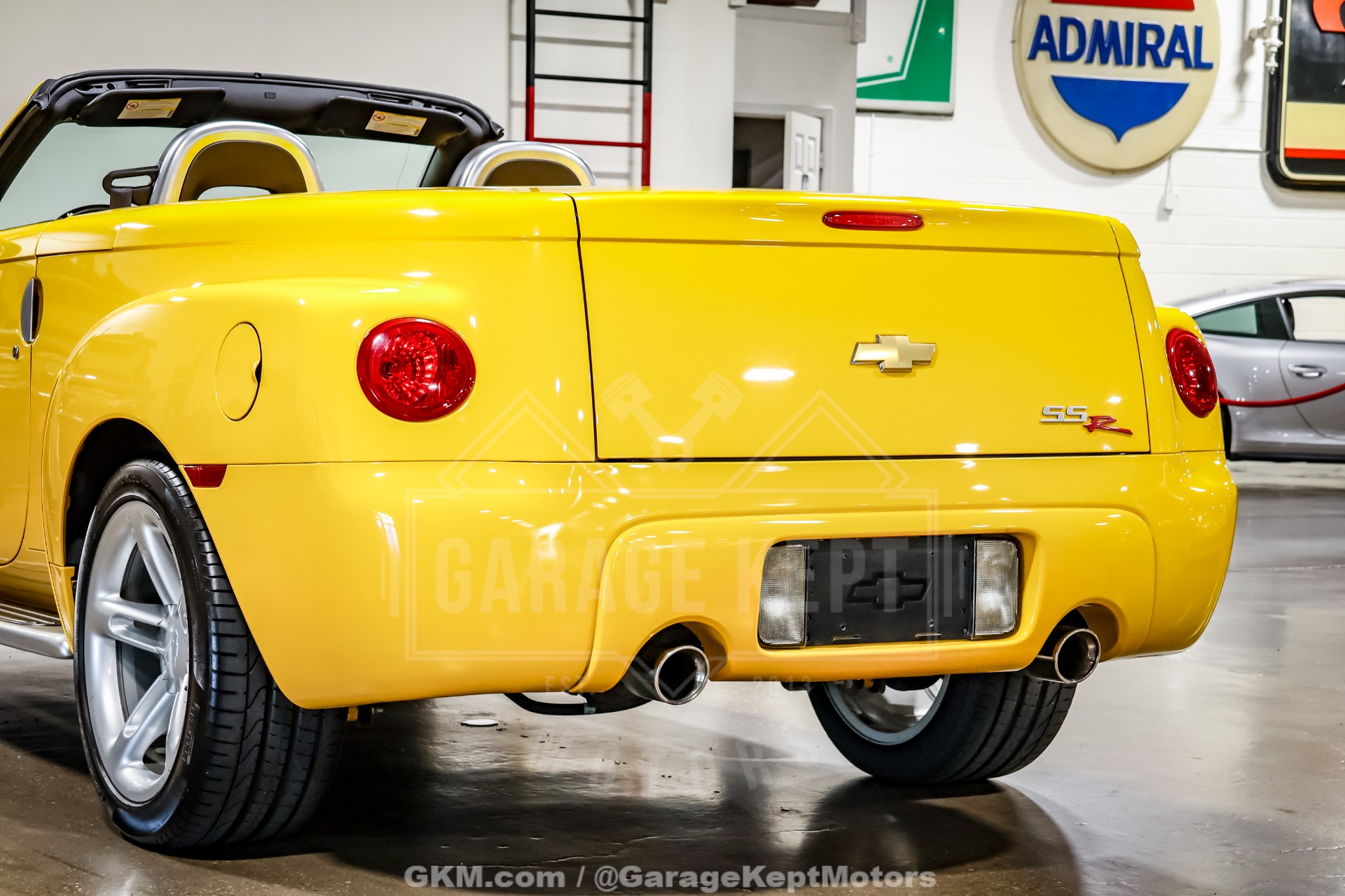 2004 Chevrolet SSR 51