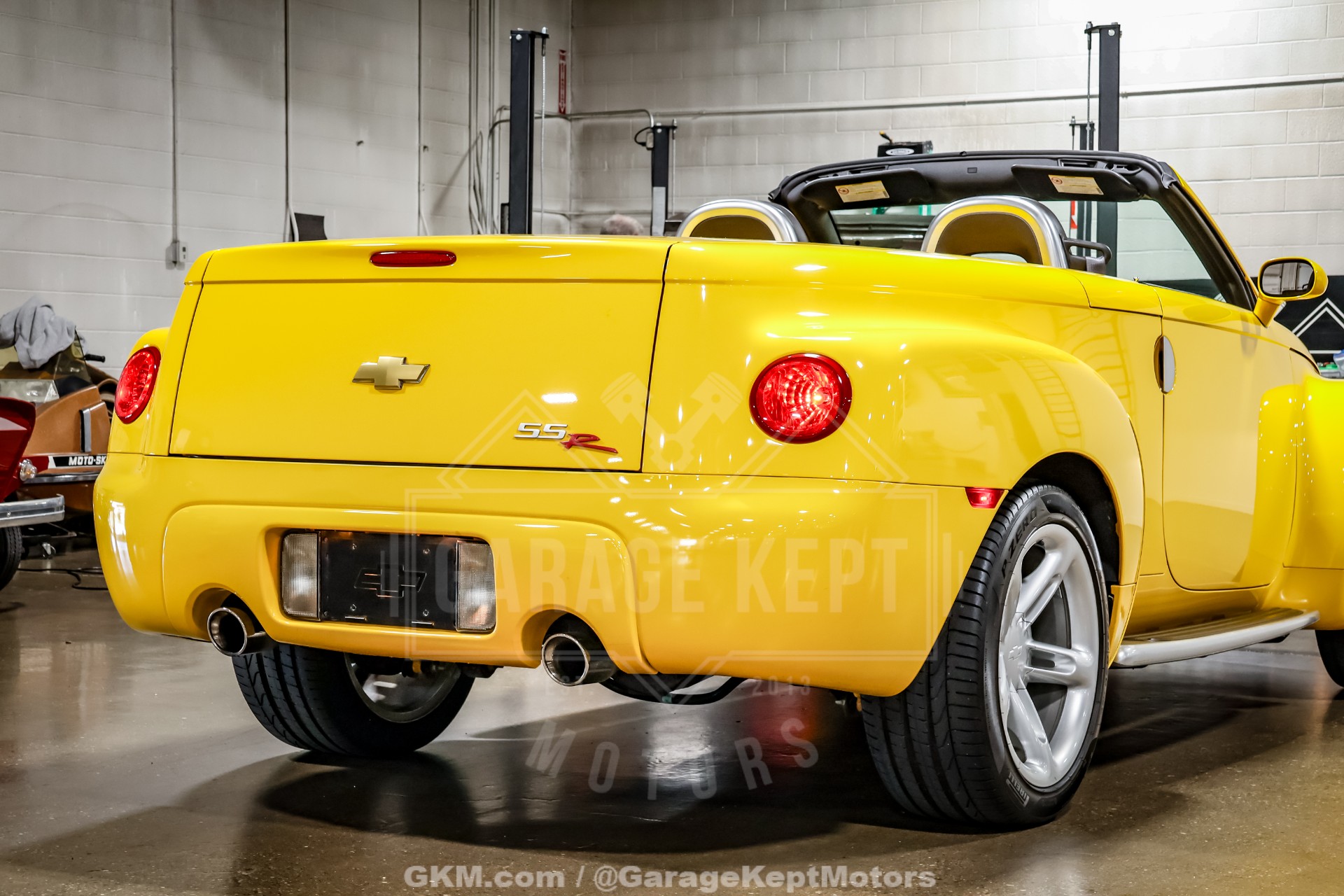 2004 Chevrolet SSR 56