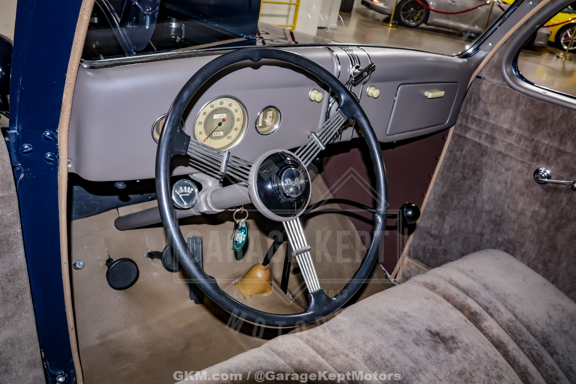 1935 Ford Model 48 124