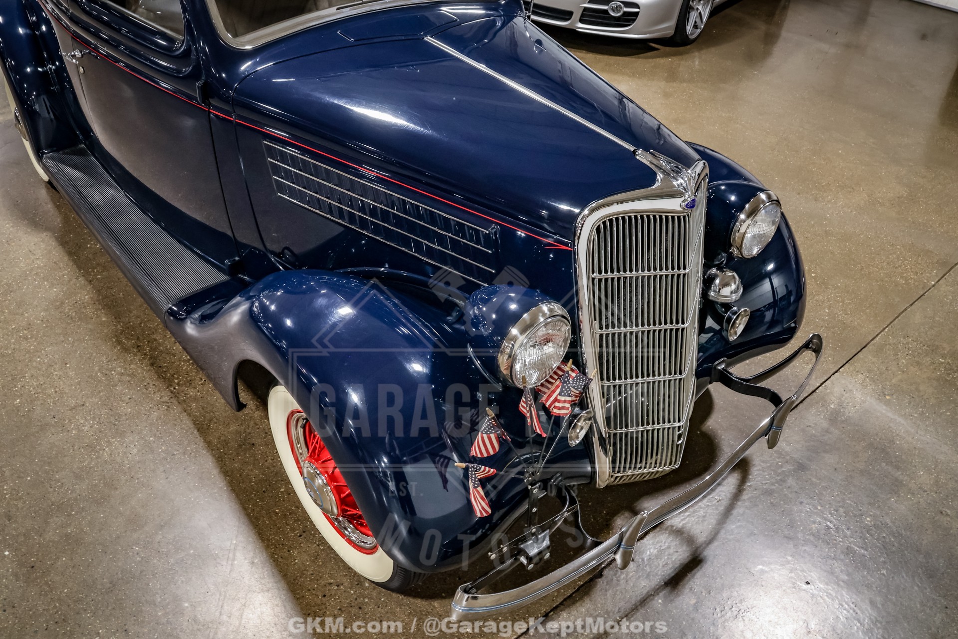 1935 Ford Model 48 12