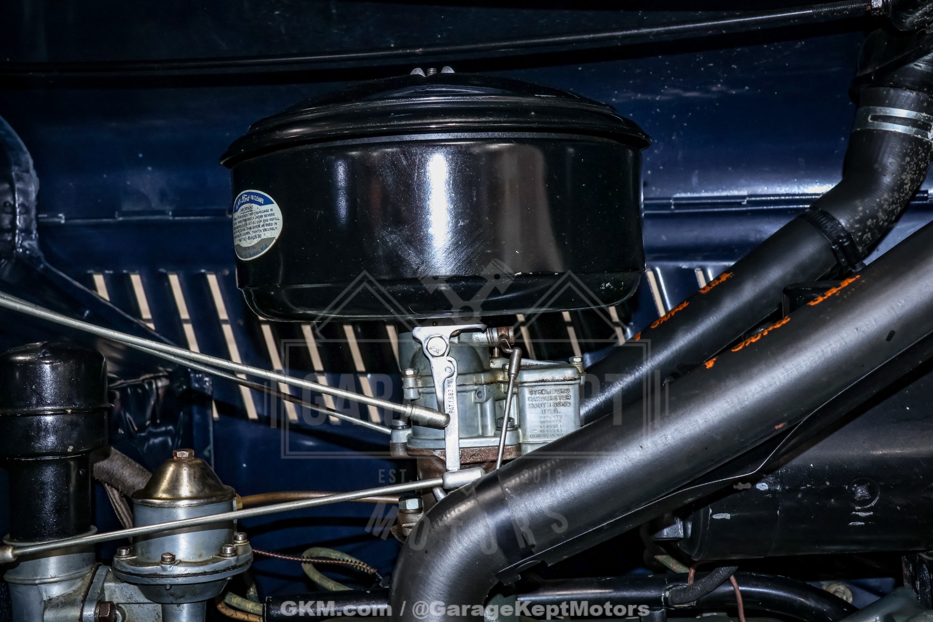 1935 Ford Model 48 172