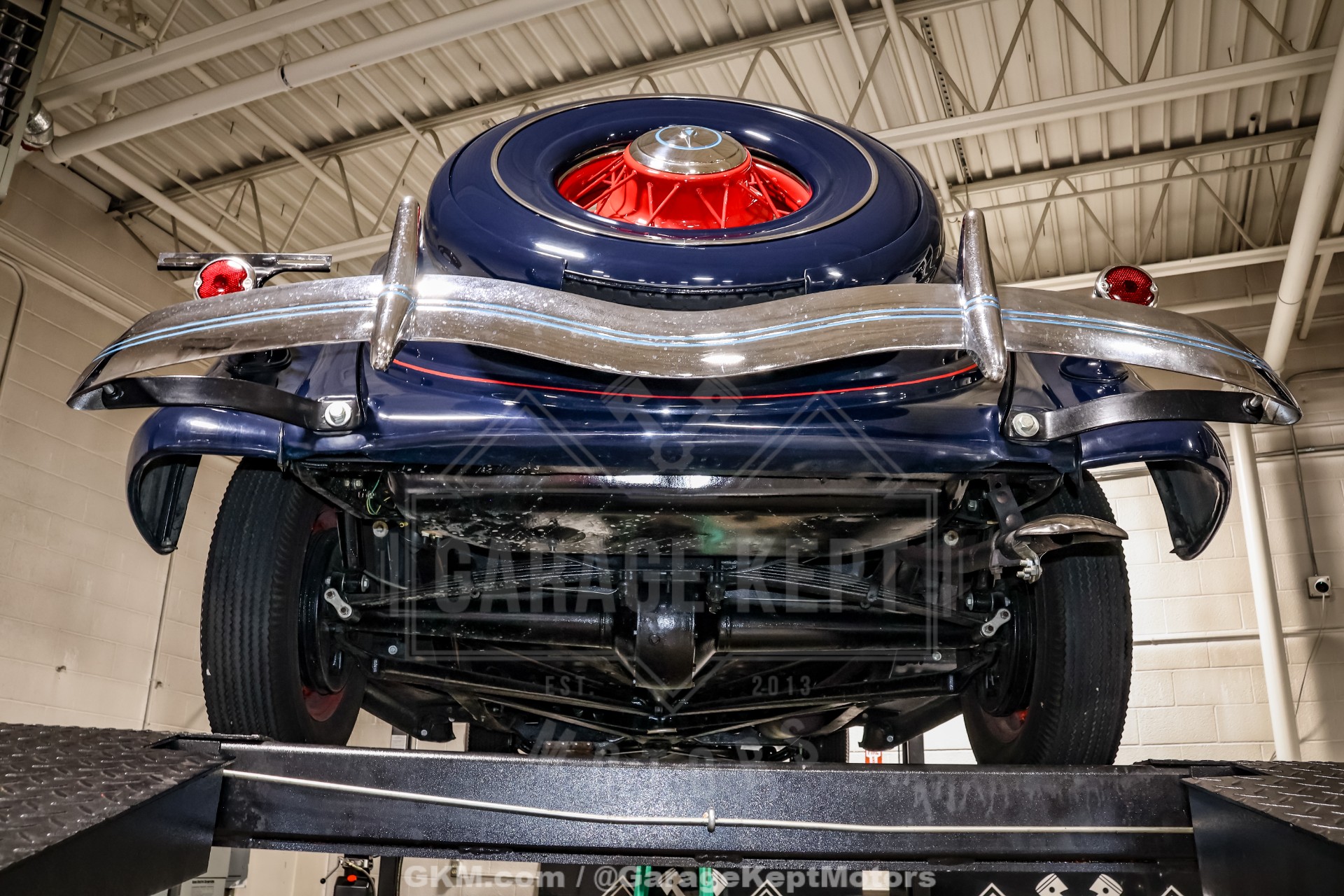 1935 Ford Model 48 190