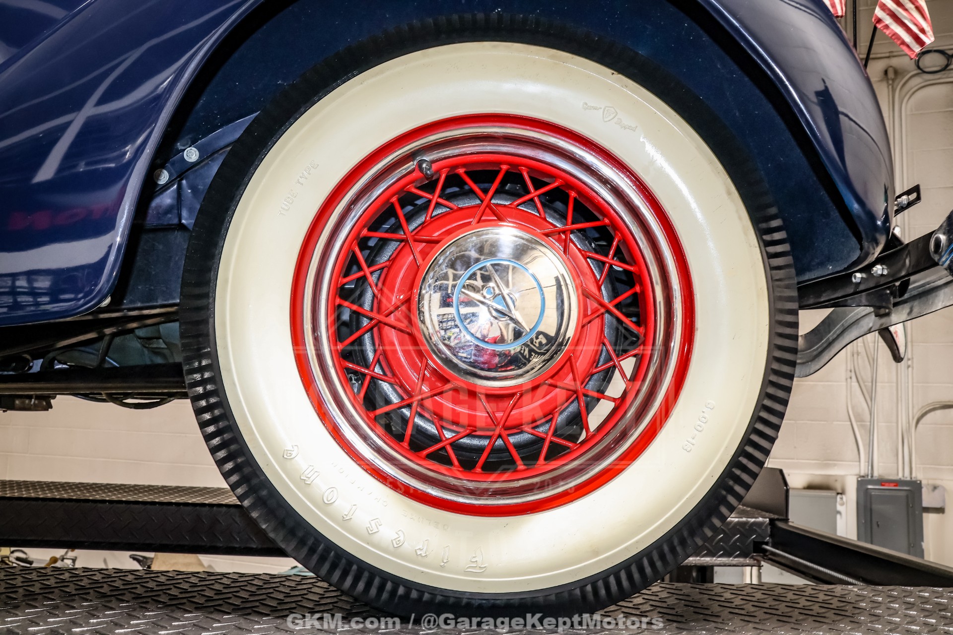 1935 Ford Model 48 195