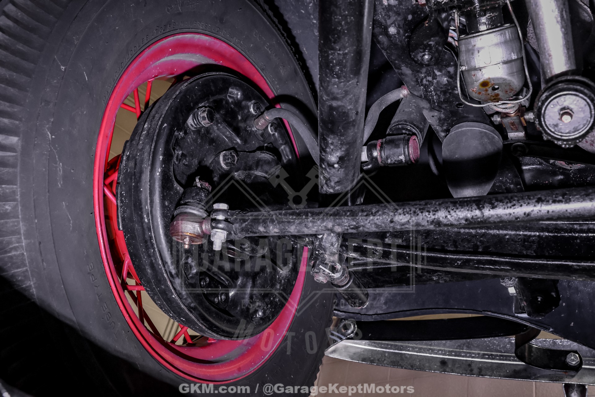 1935 Ford Model 48 221