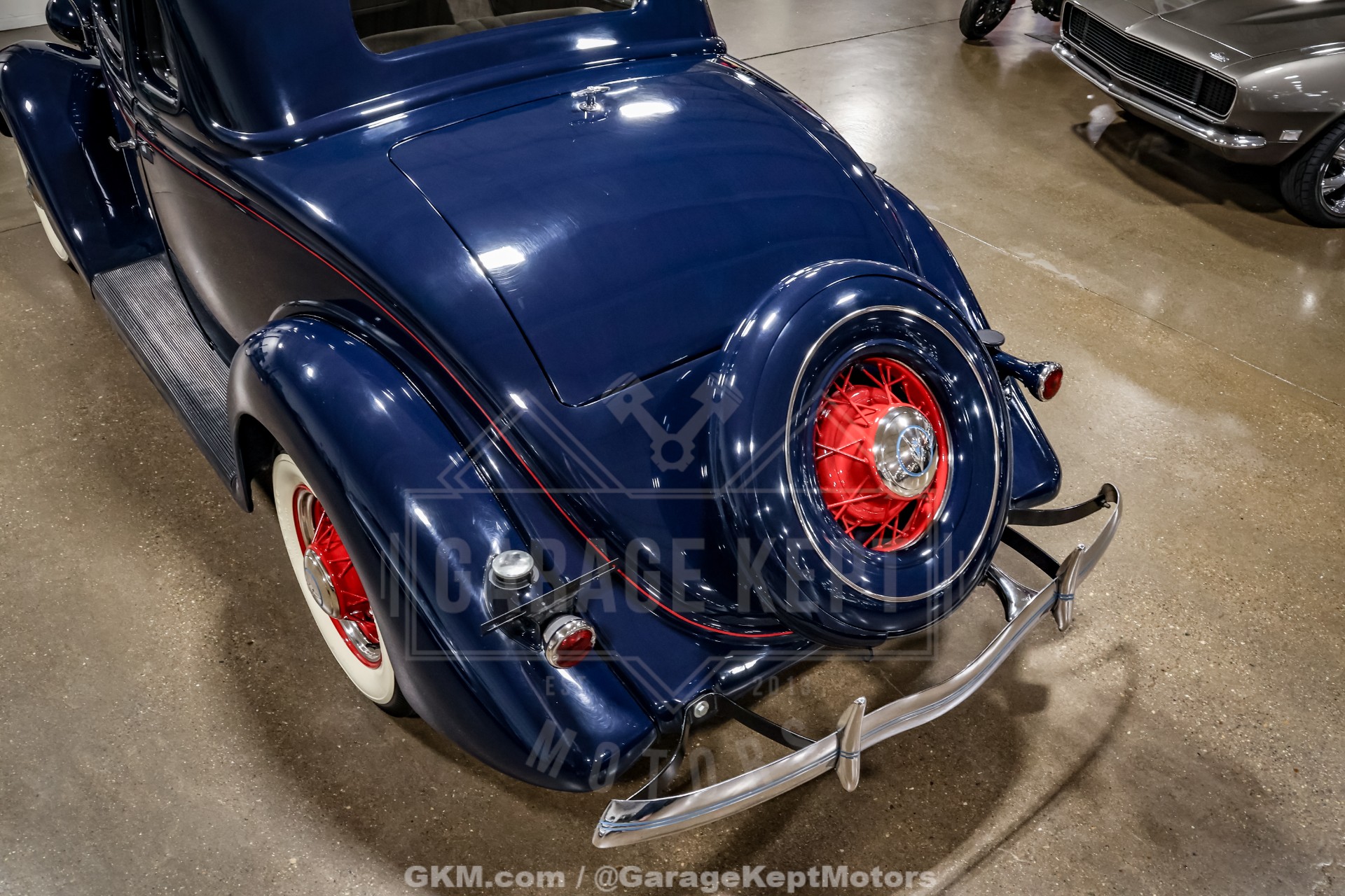 1935 Ford Model 48 38