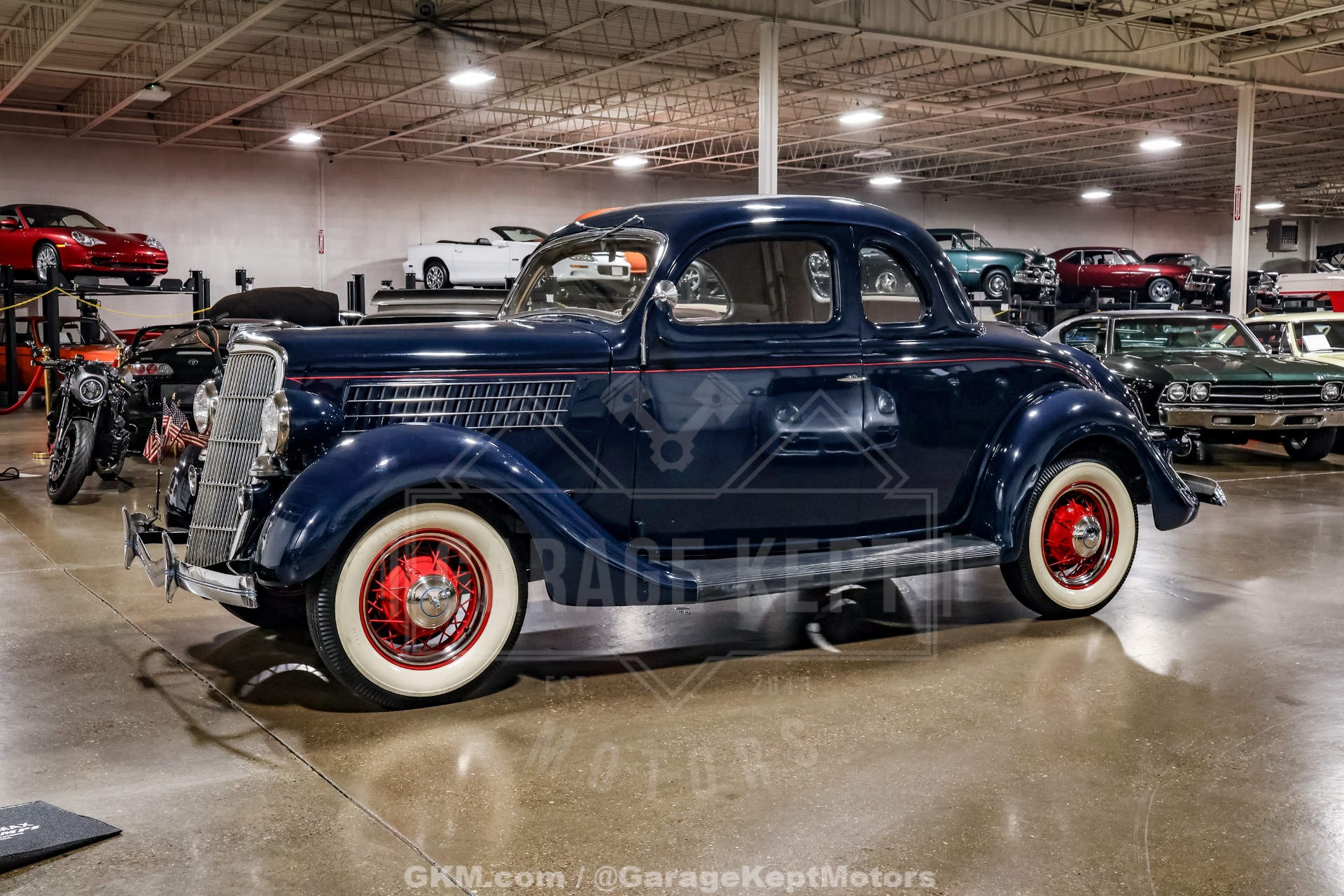 1935 Ford Model 48 3