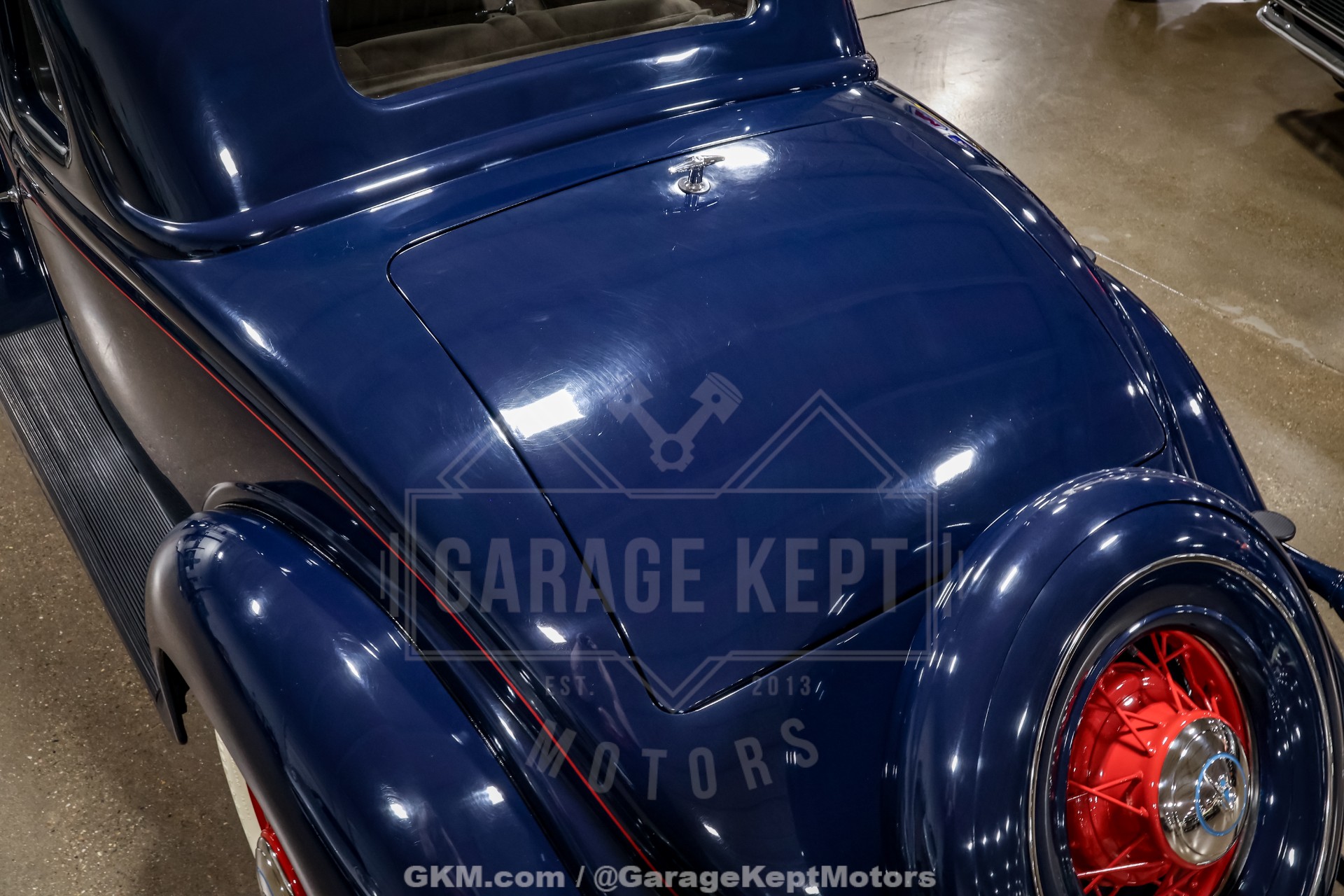1935 Ford Model 48 40