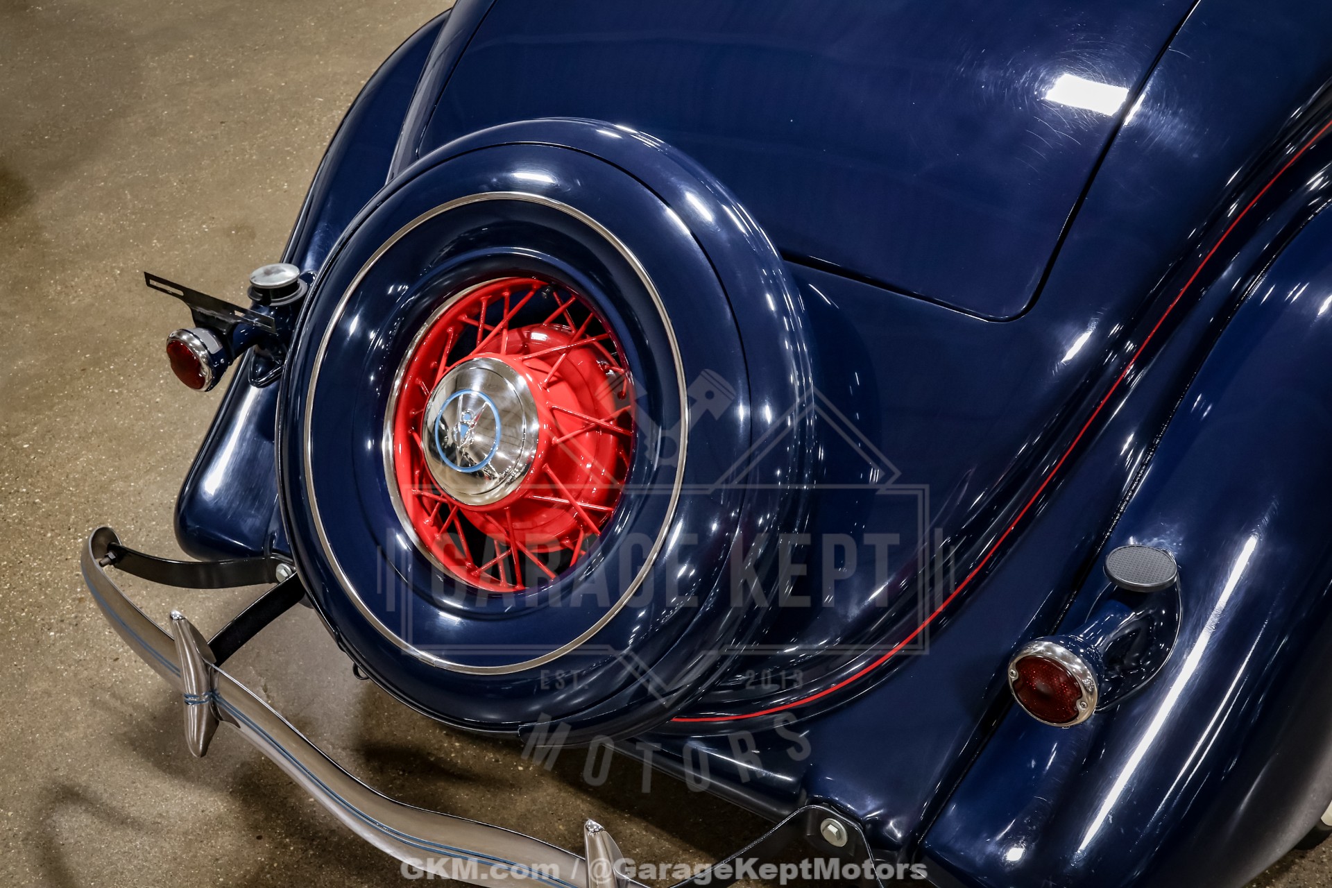 1935 Ford Model 48 51