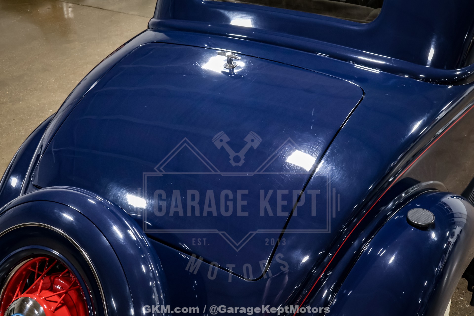 1935 Ford Model 48 52