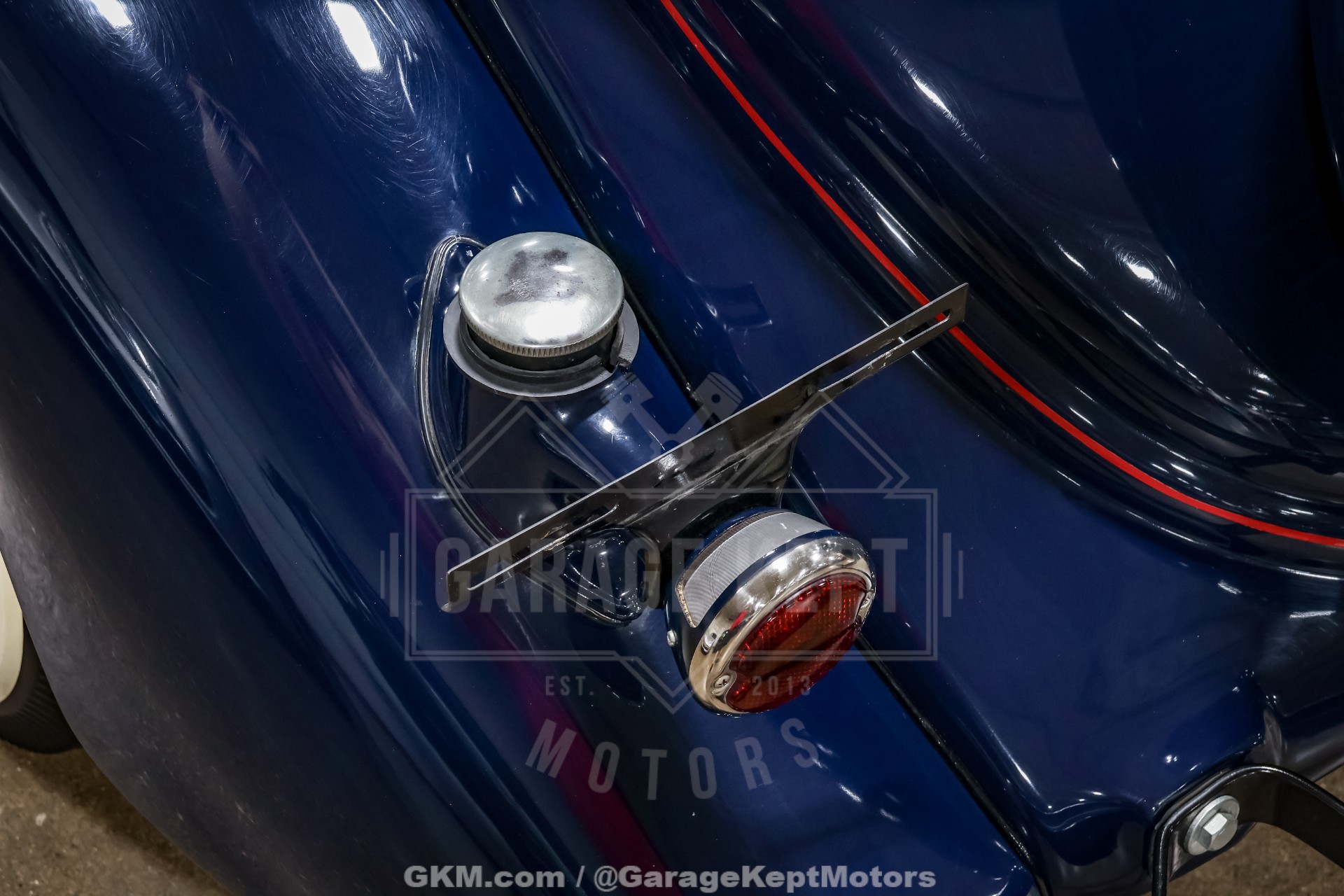 1935 Ford Model 48 58