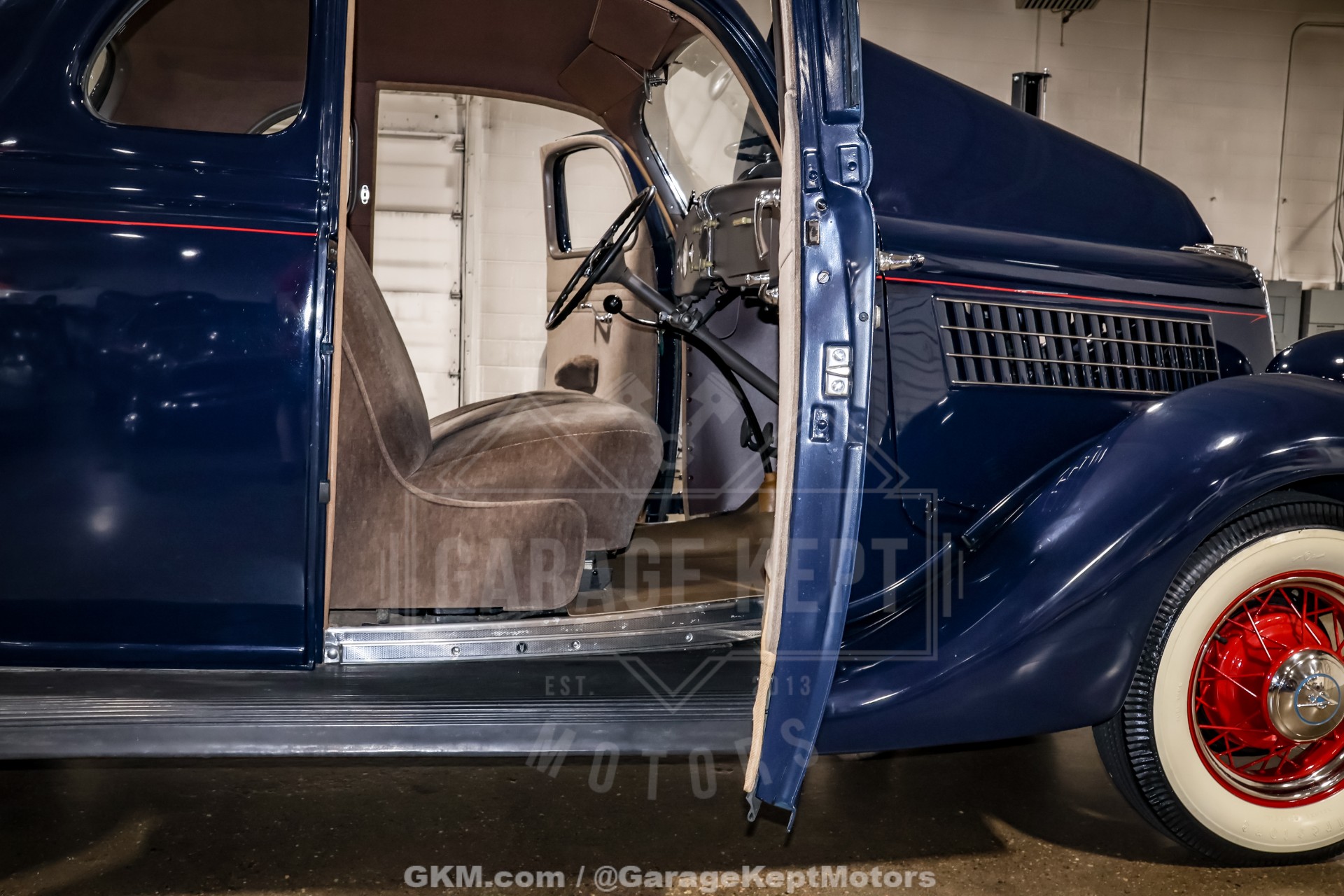 1935 Ford Model 48 73