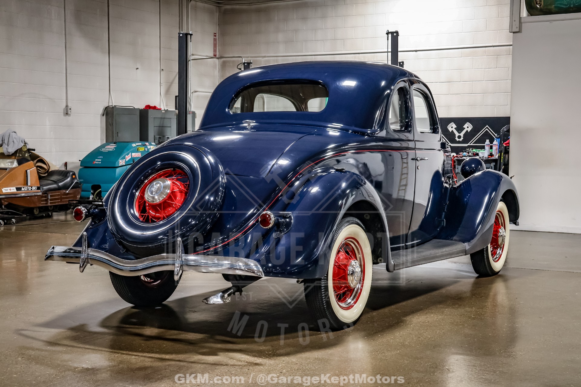 1935 Ford Model 48 7