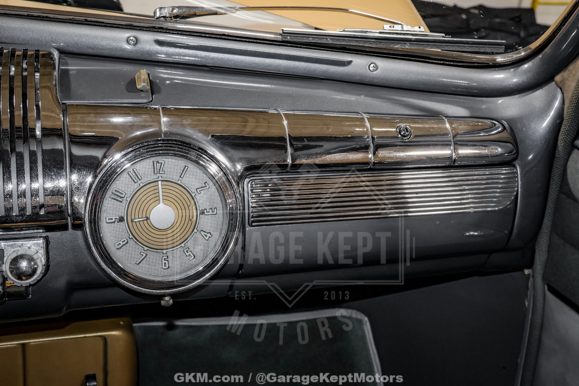 1947 Ford Deluxe 142