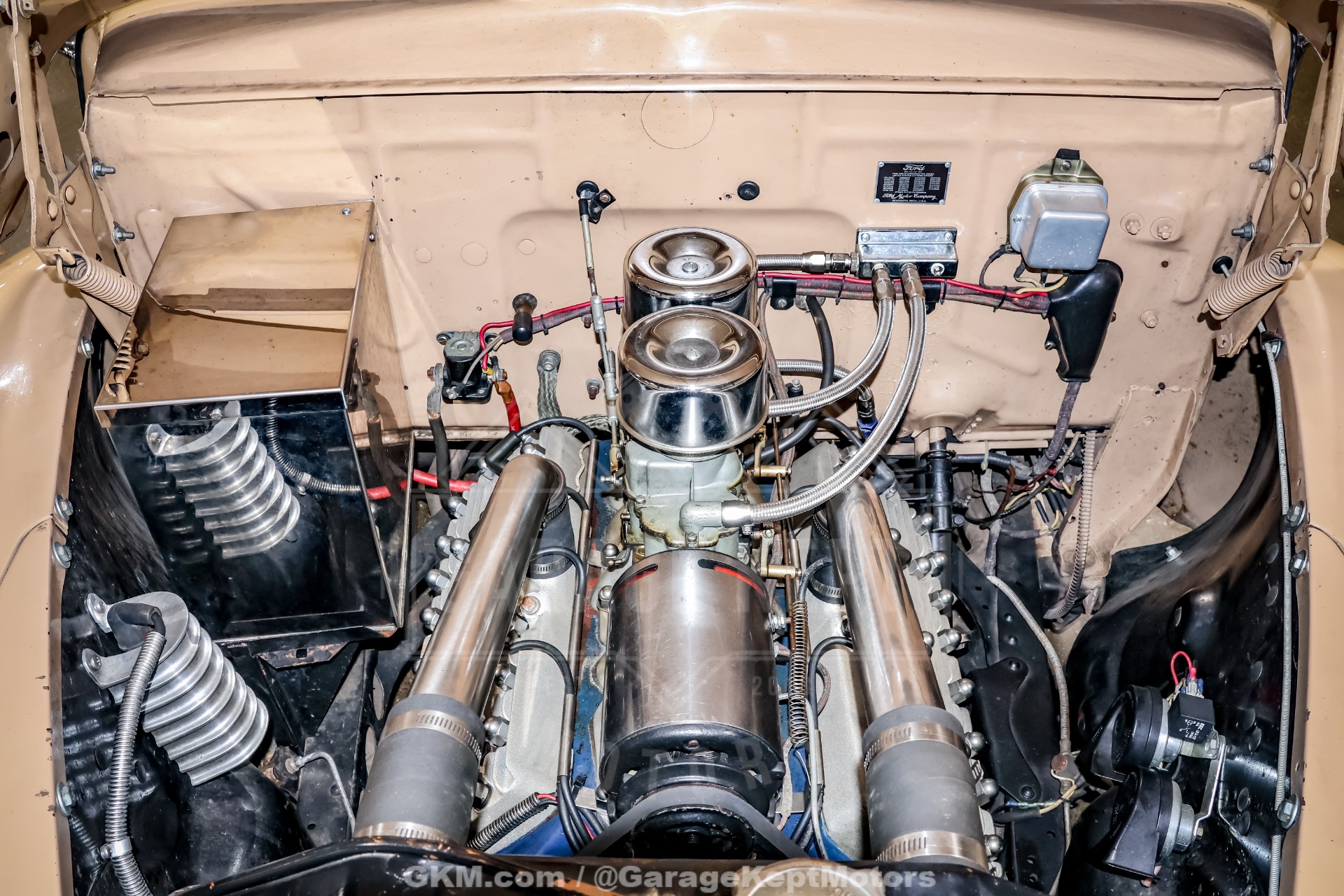 1947 Ford Deluxe 148