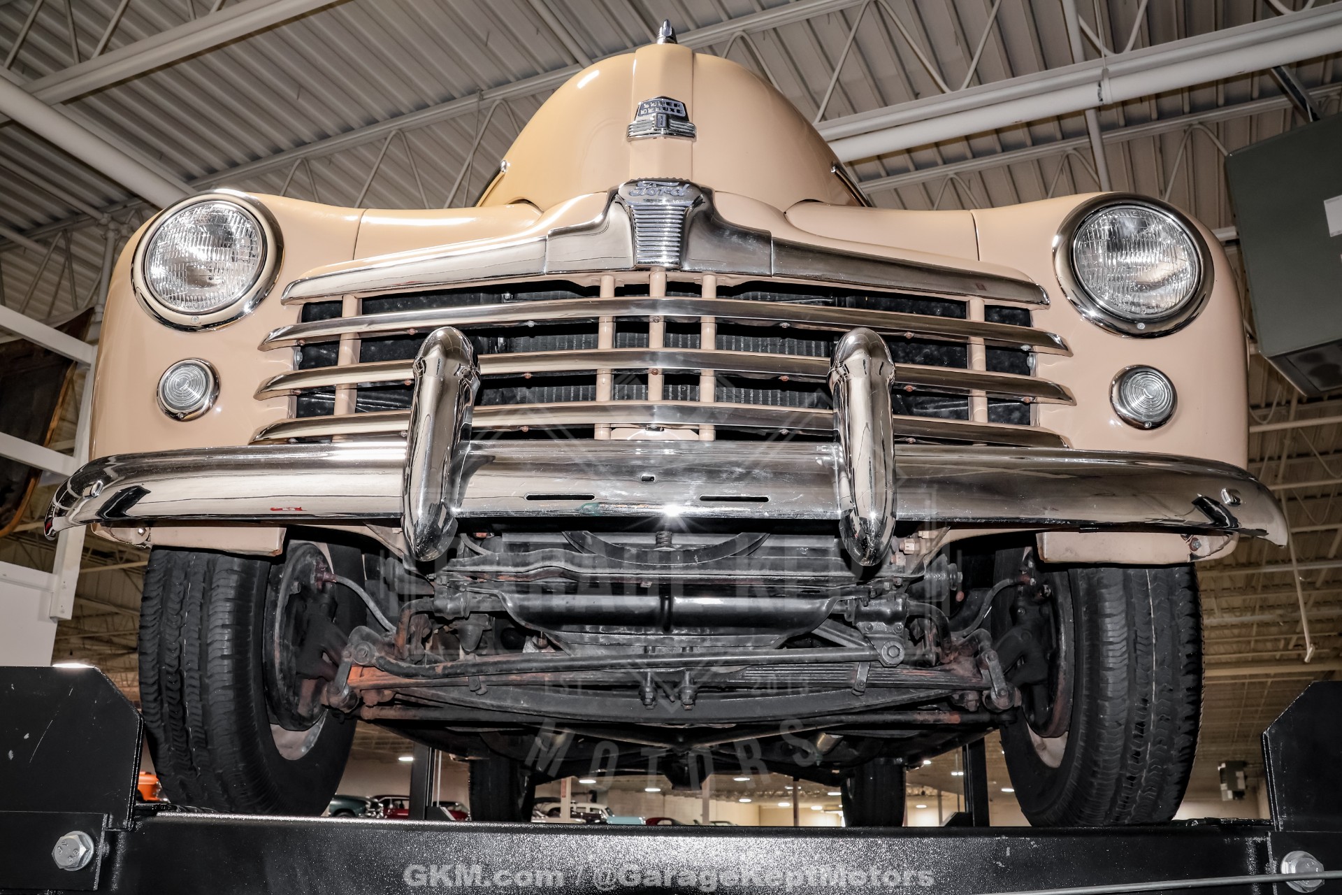 1947 Ford Deluxe 176