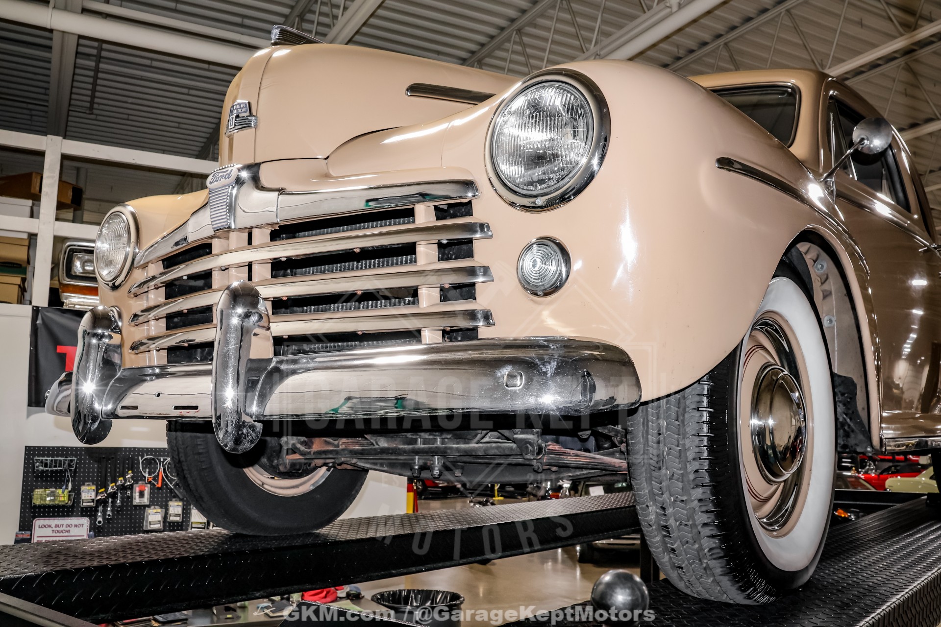 1947 Ford Deluxe 177