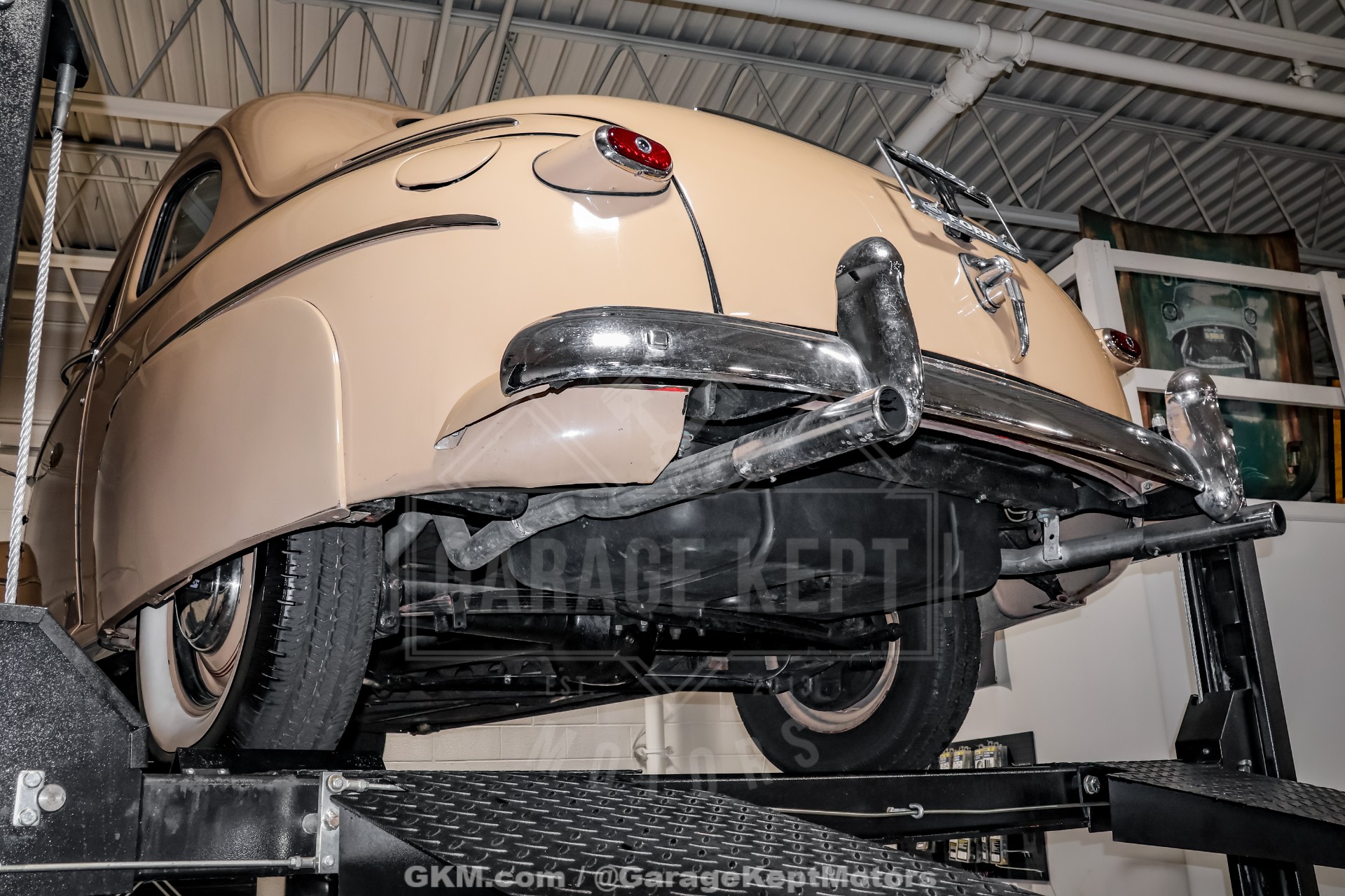 1947 Ford Deluxe 182