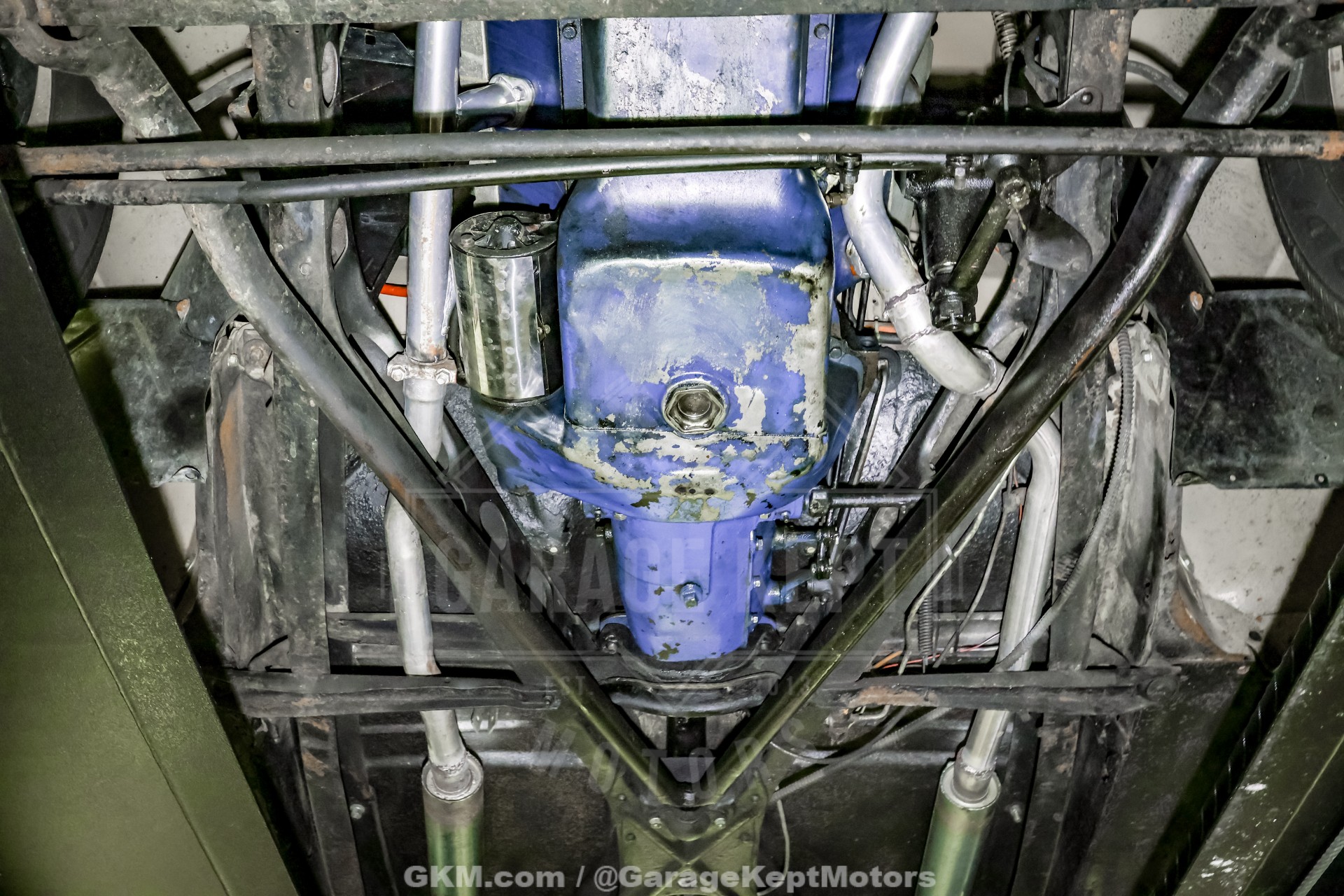 1947 Ford Deluxe 196