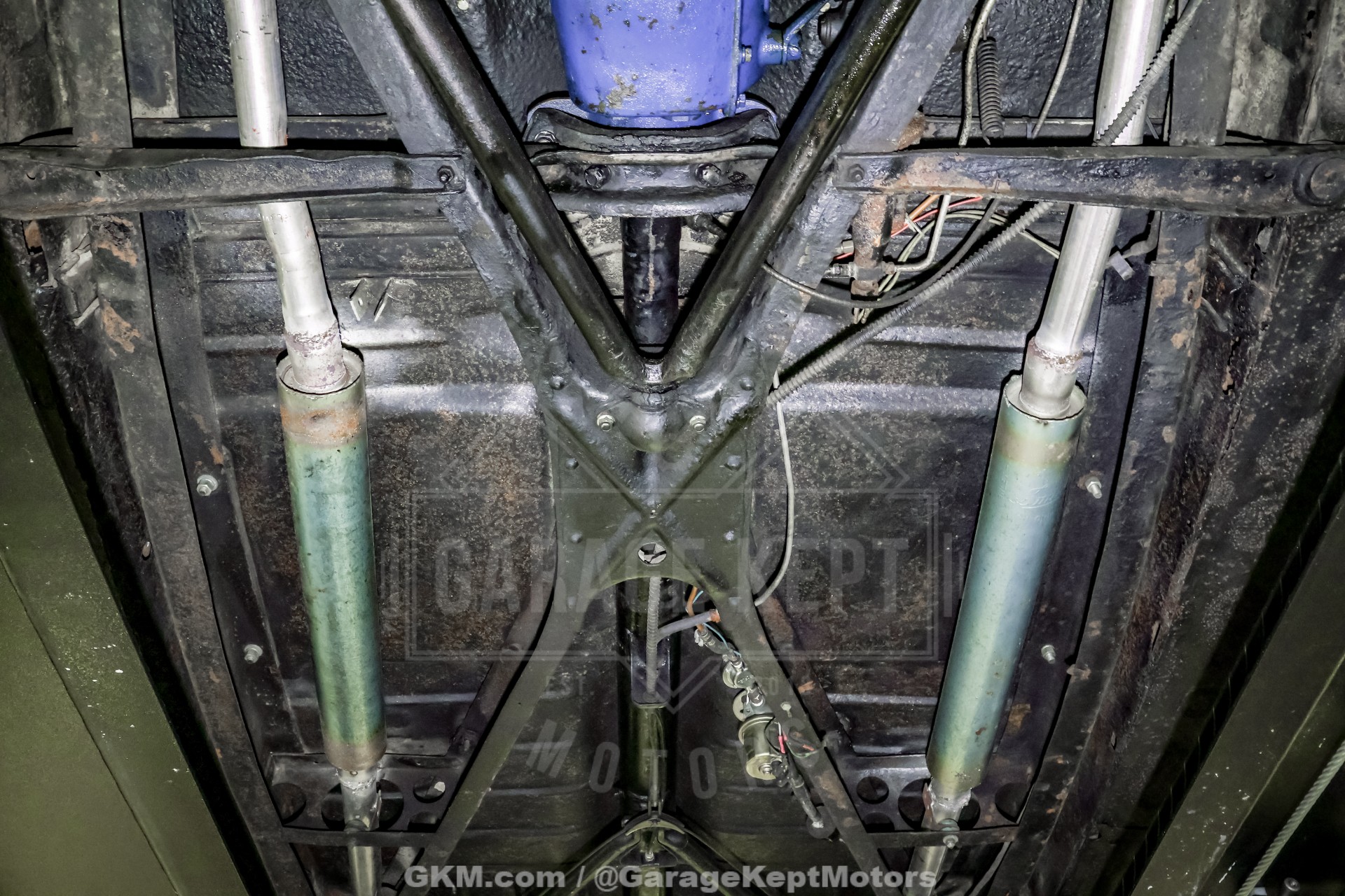 1947 Ford Deluxe 199